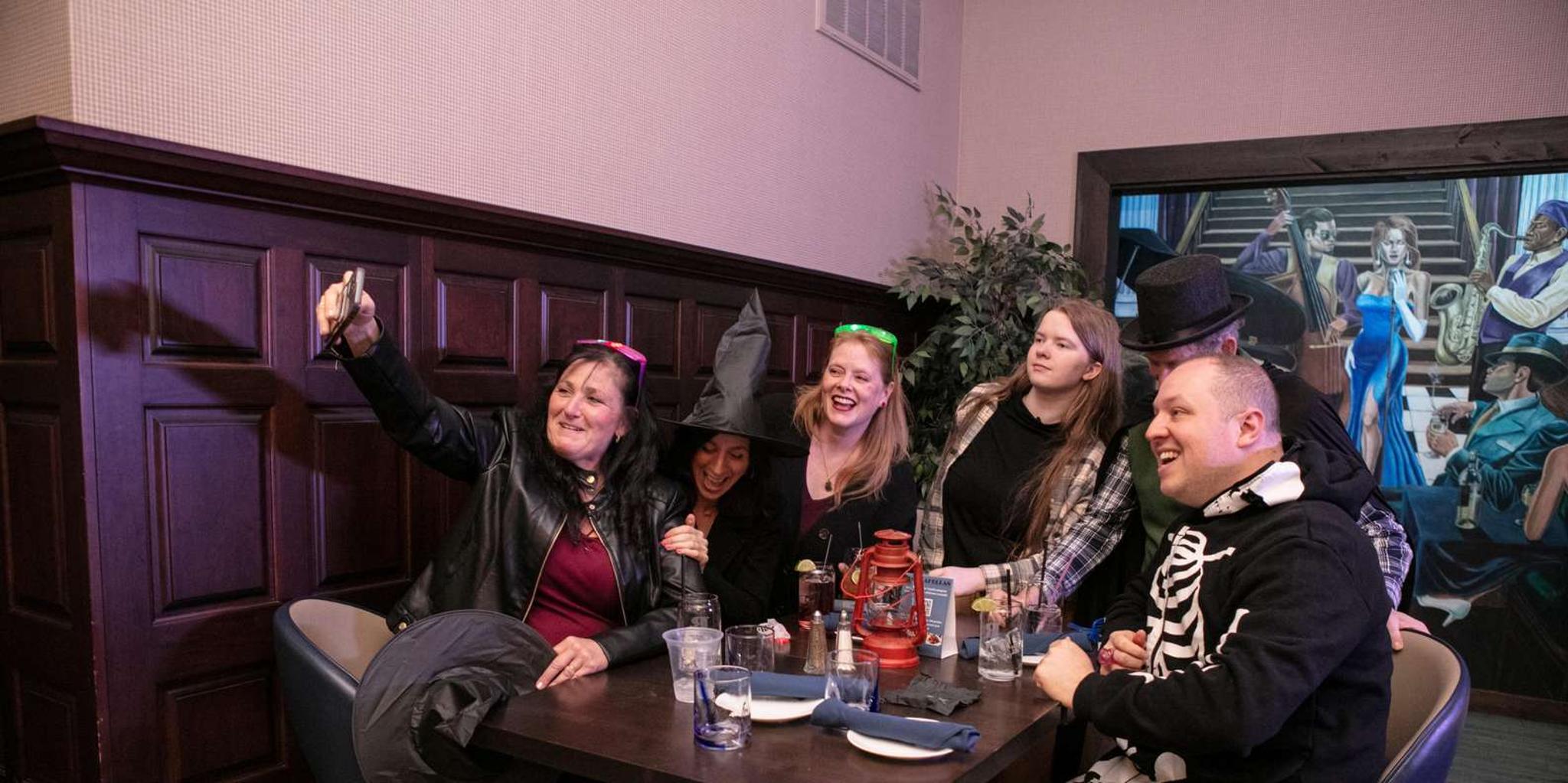 Washington DC Ghosts and Booze Haunted Pub Crawl 2 hr