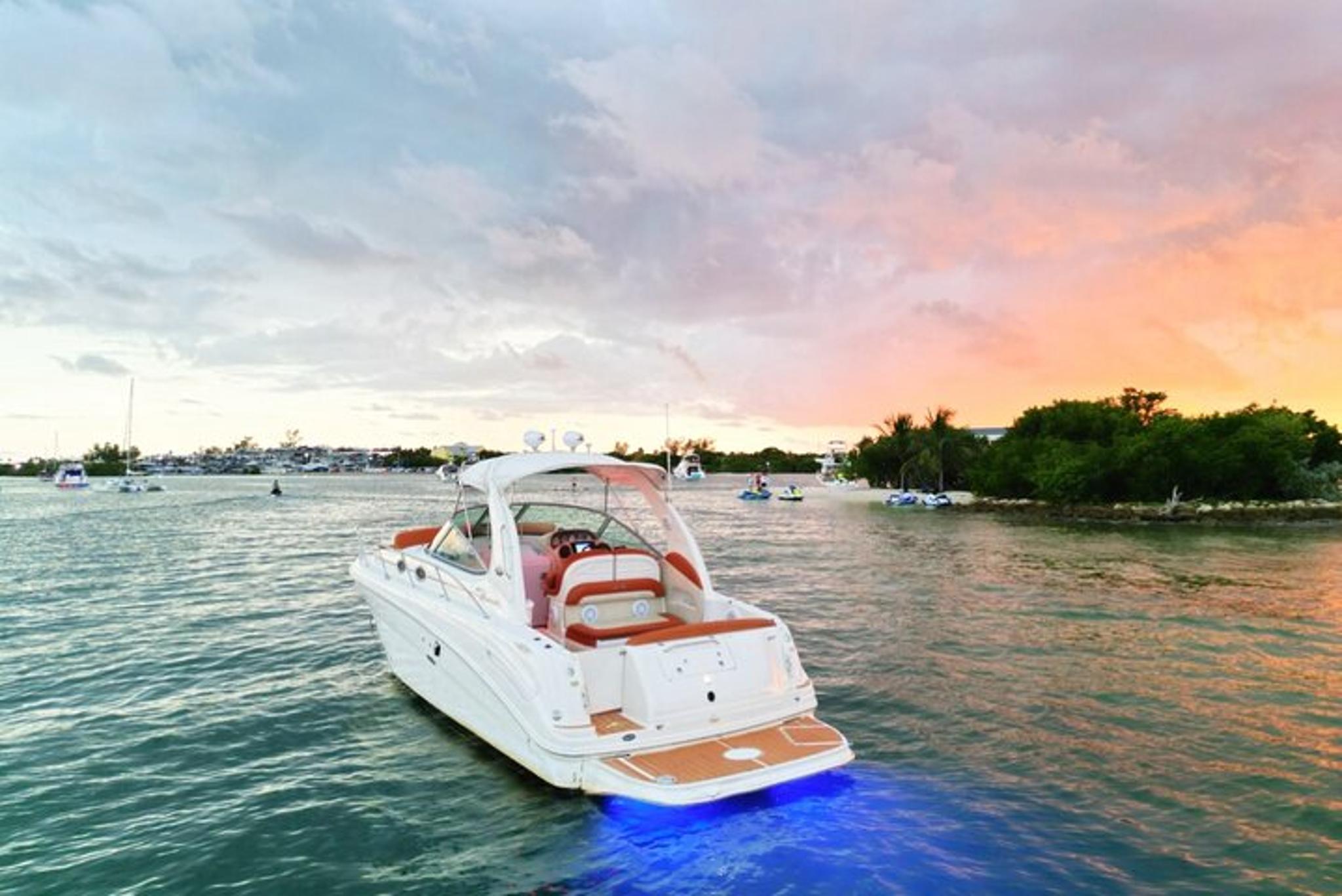 Miami Yacht Rental at Sunset - Image 2