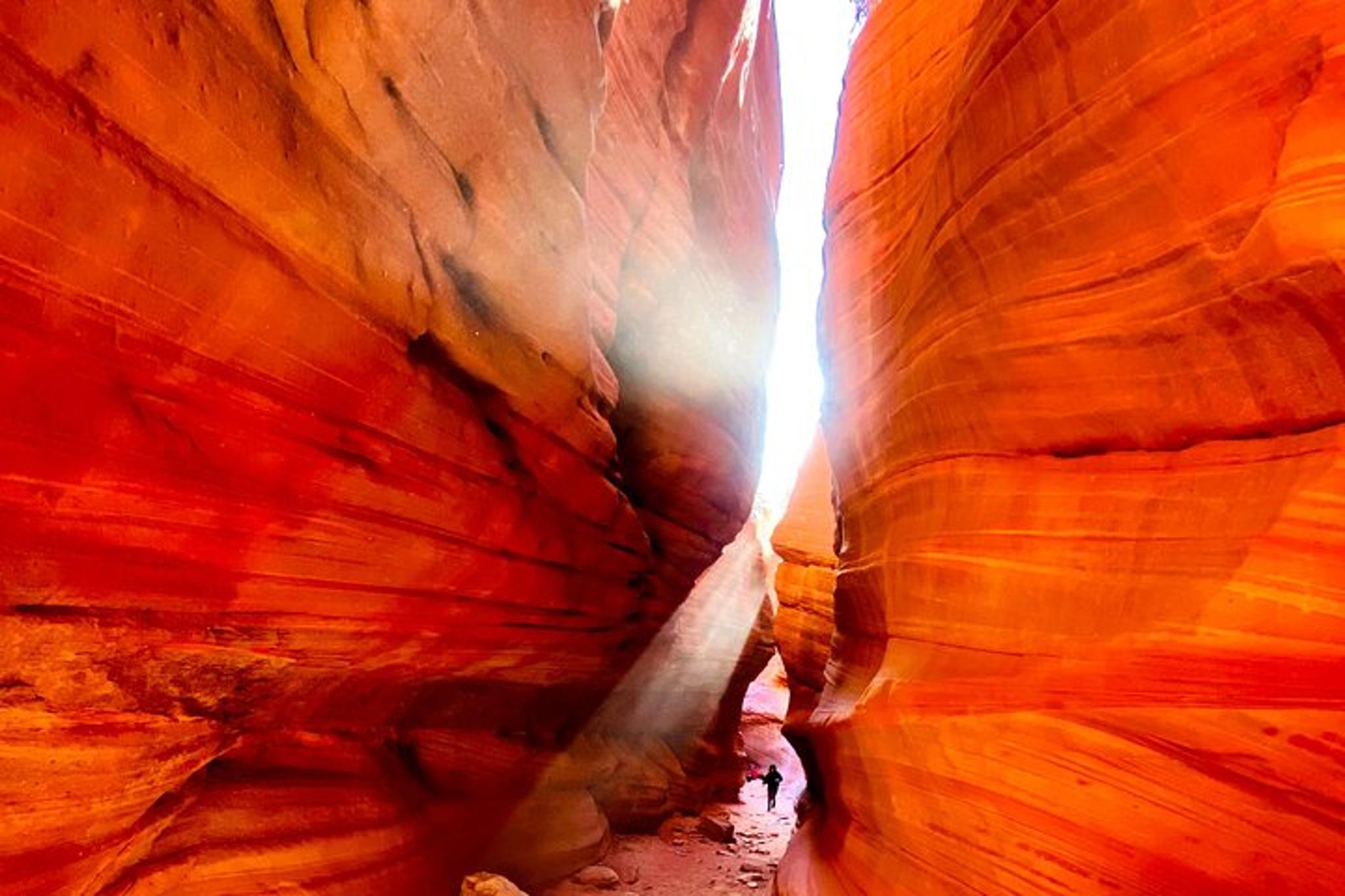 Kanab Peek-a-Boo Slot Canyon Small Group Tour