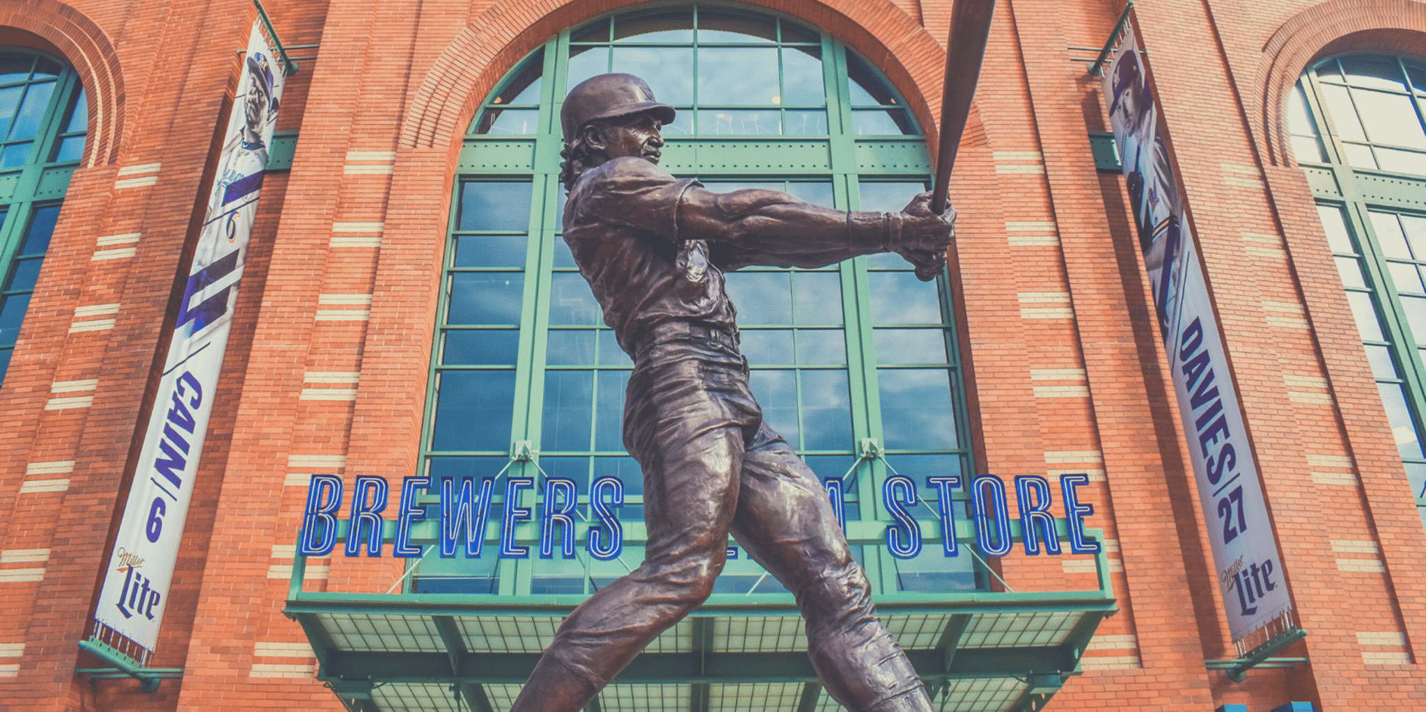 Milwaukee Brewers Baseball Game at American Family Field - Image 4