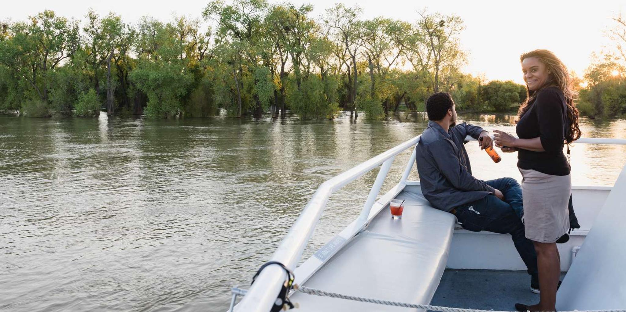 Sacramento Cocktail River Cruise - Image 5