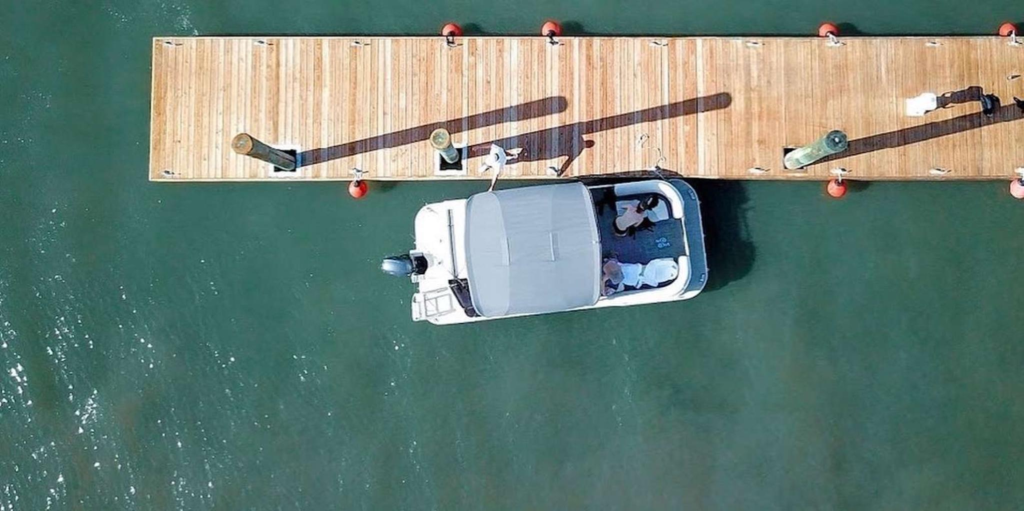Hilton Head Island Pontoon Boat Rental