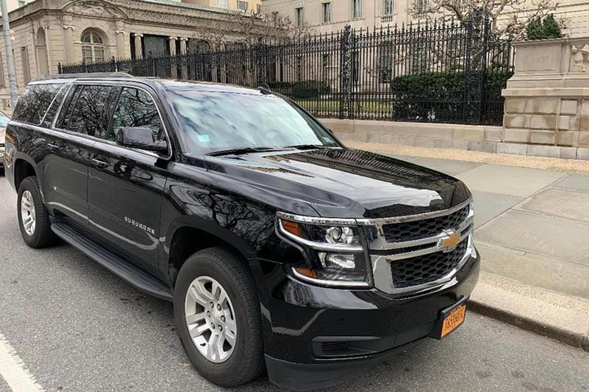 New York City Outlet Shopping Day Trip by SUV