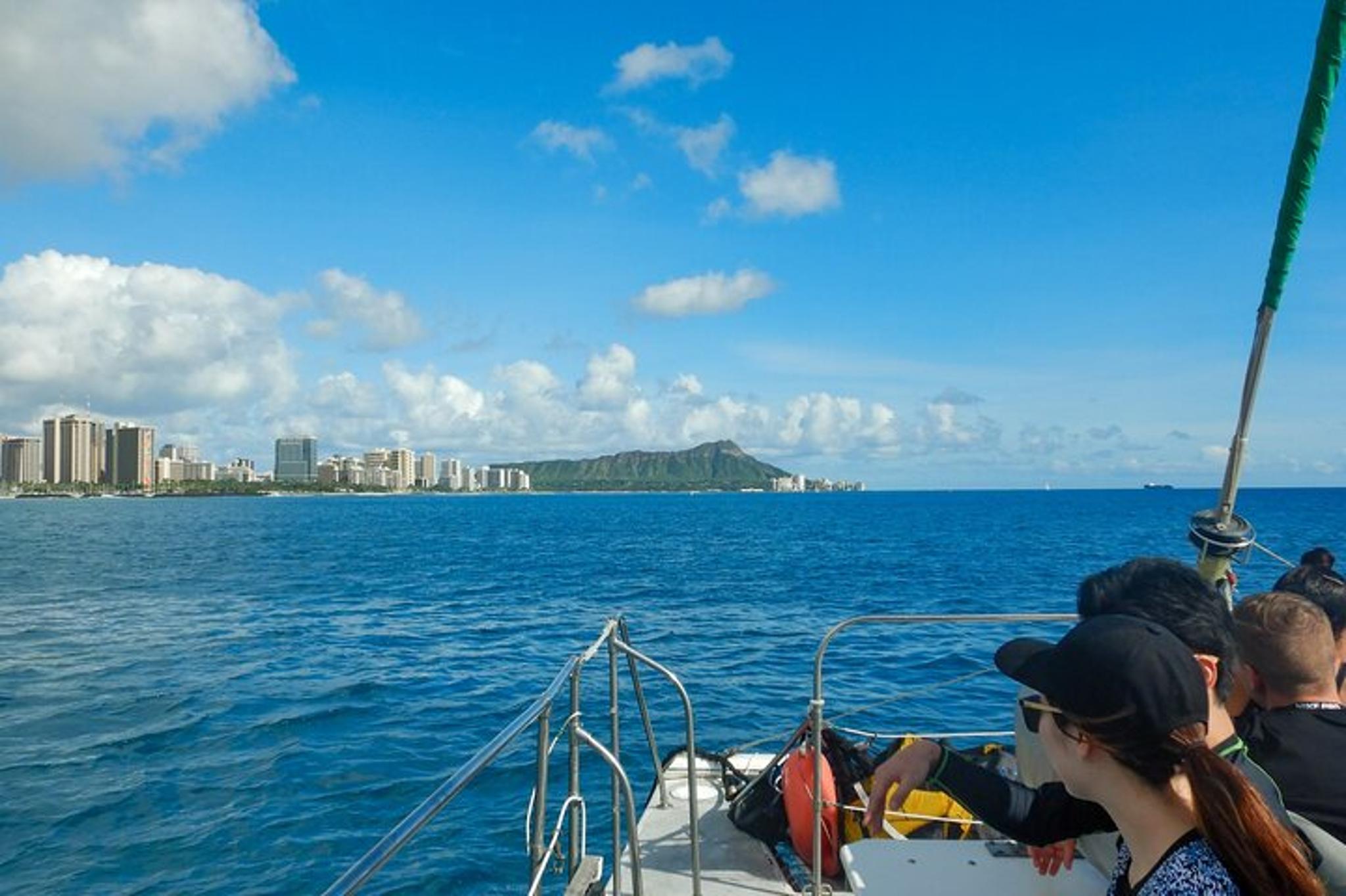 Waikiki Catamaran Sunset Sail - Image 3