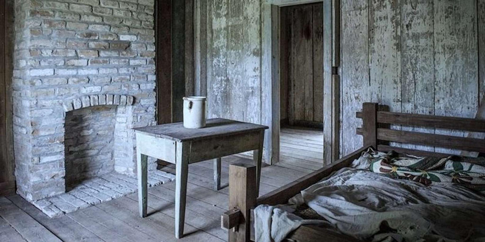 New Orleans Destrehan Plantation Haunted Night Tour - Image 2