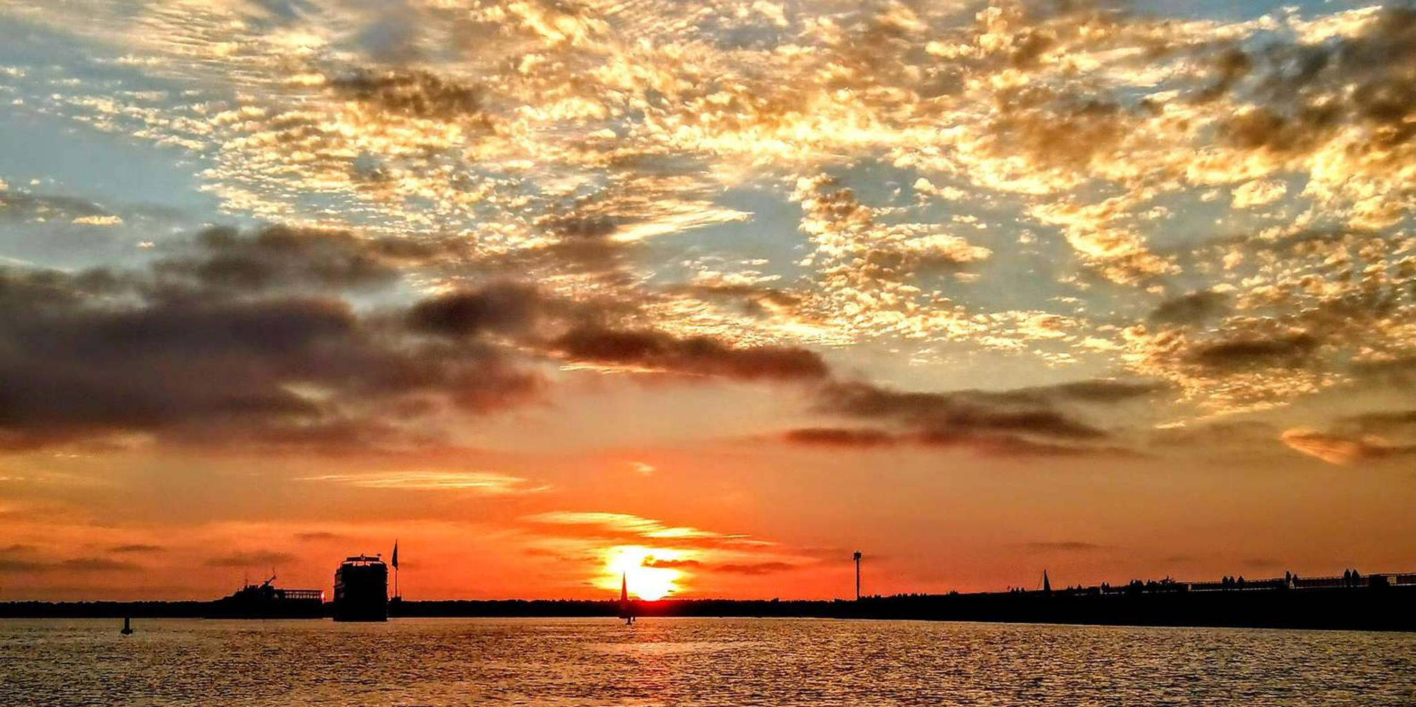 Marina del Rey Sunset Wine Cruise - Image 5