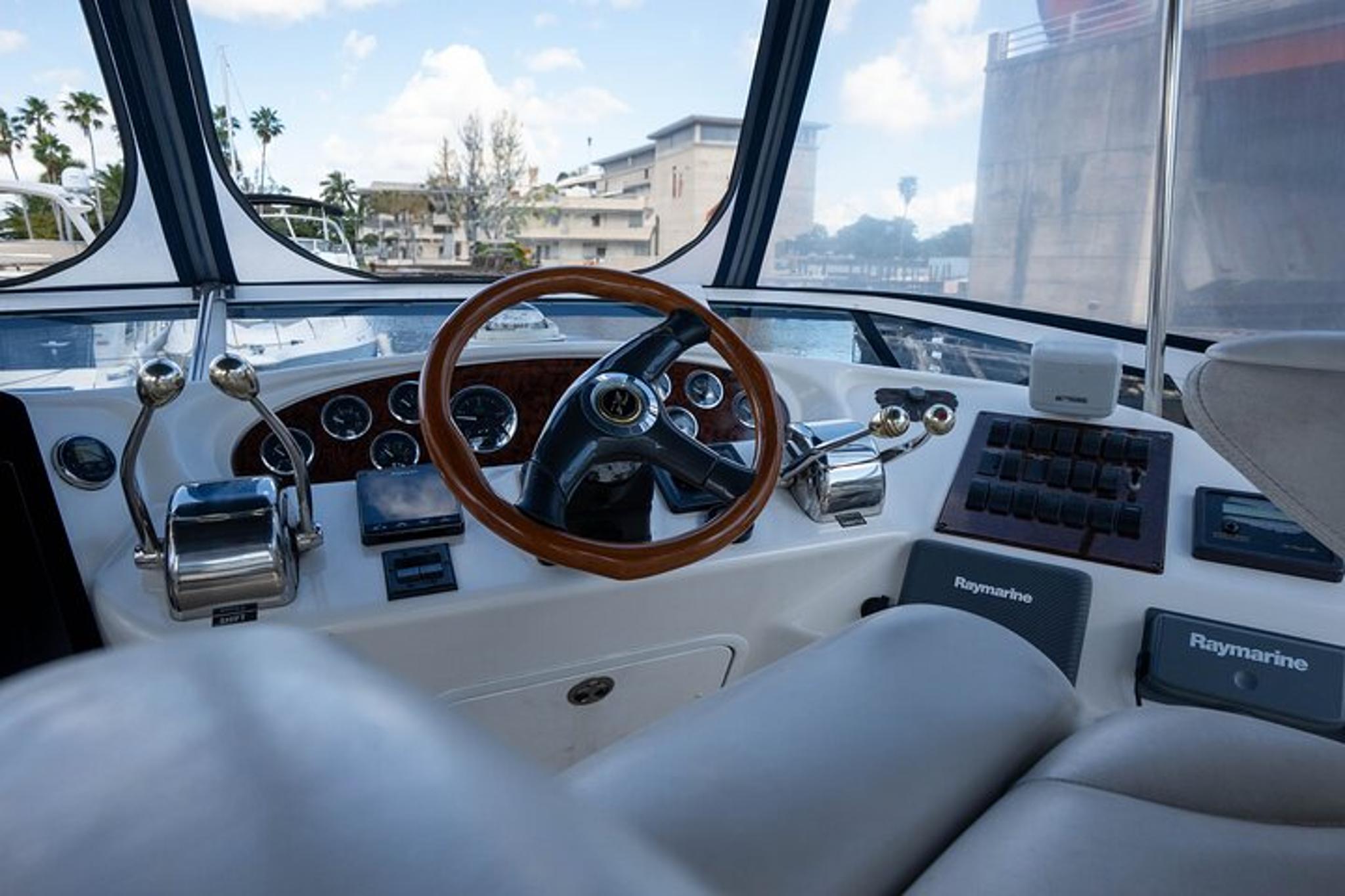 Miami Yacht Rental 3 to 6 Hours - Image 4