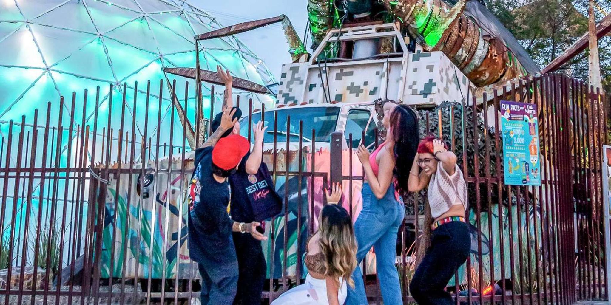 Las Vegas Fremont Street Walking Tour - Image 4