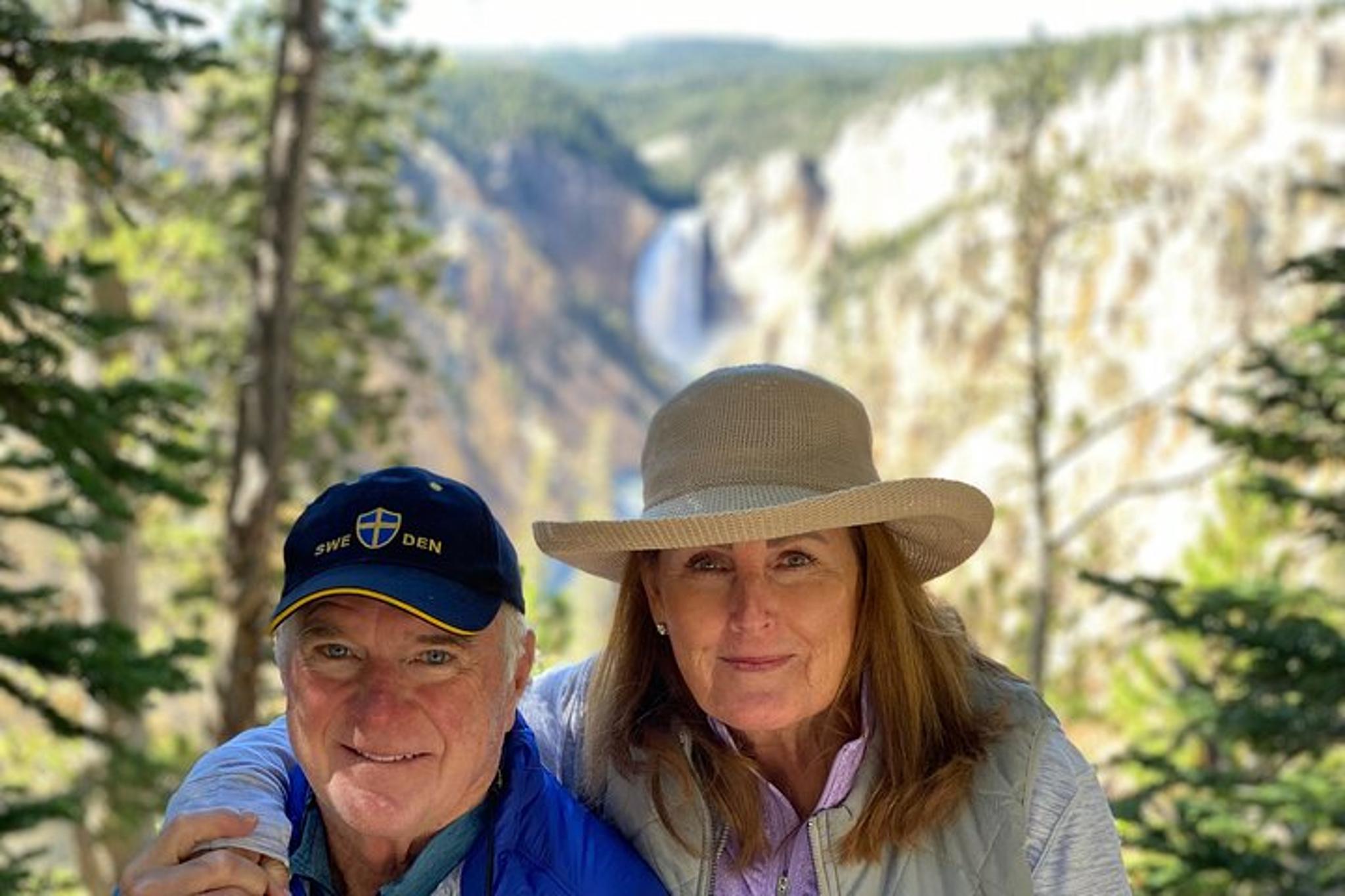 Yellowstone National Park Lower Loop Tour - Image 3