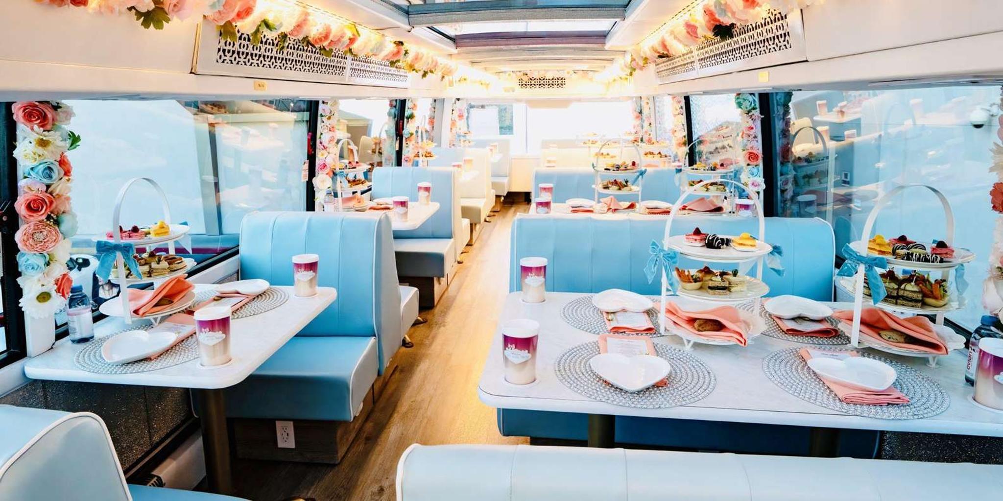 Las Vegas High Tea Sightseeing Bus Tour - Image 3