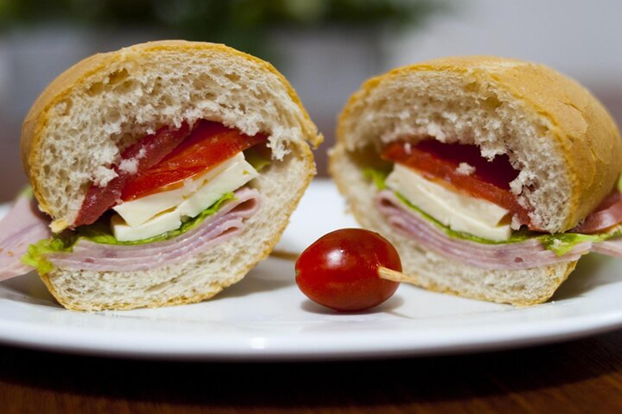 Miami Walking Tour: A Taste of Cuba in Little Havana - Image 6