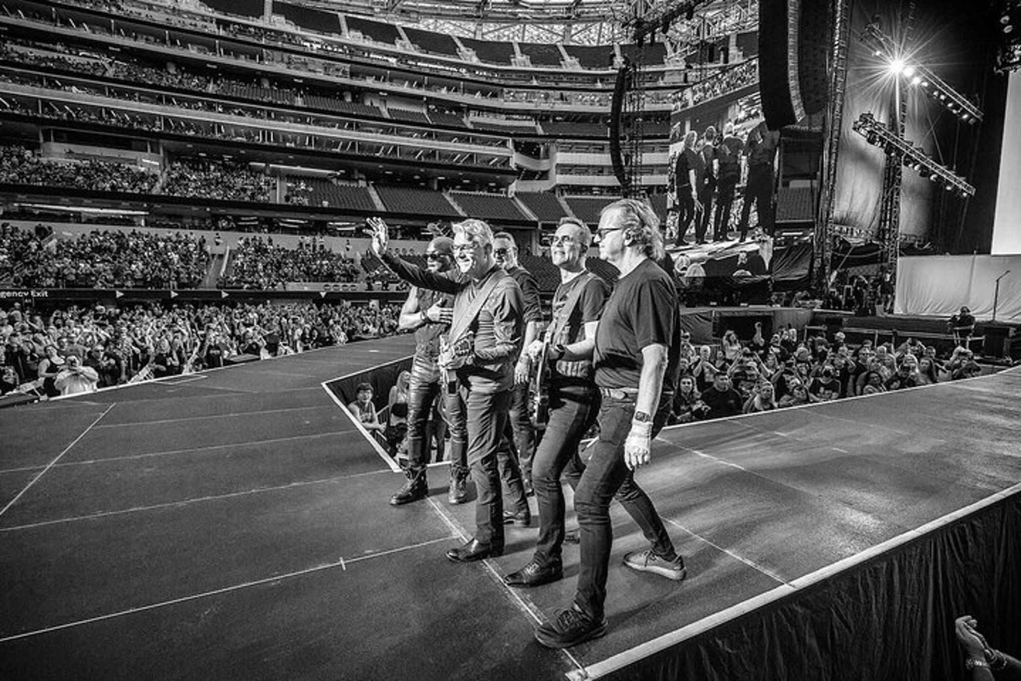 Las Vegas Steve Miller Band Concert - Image 3