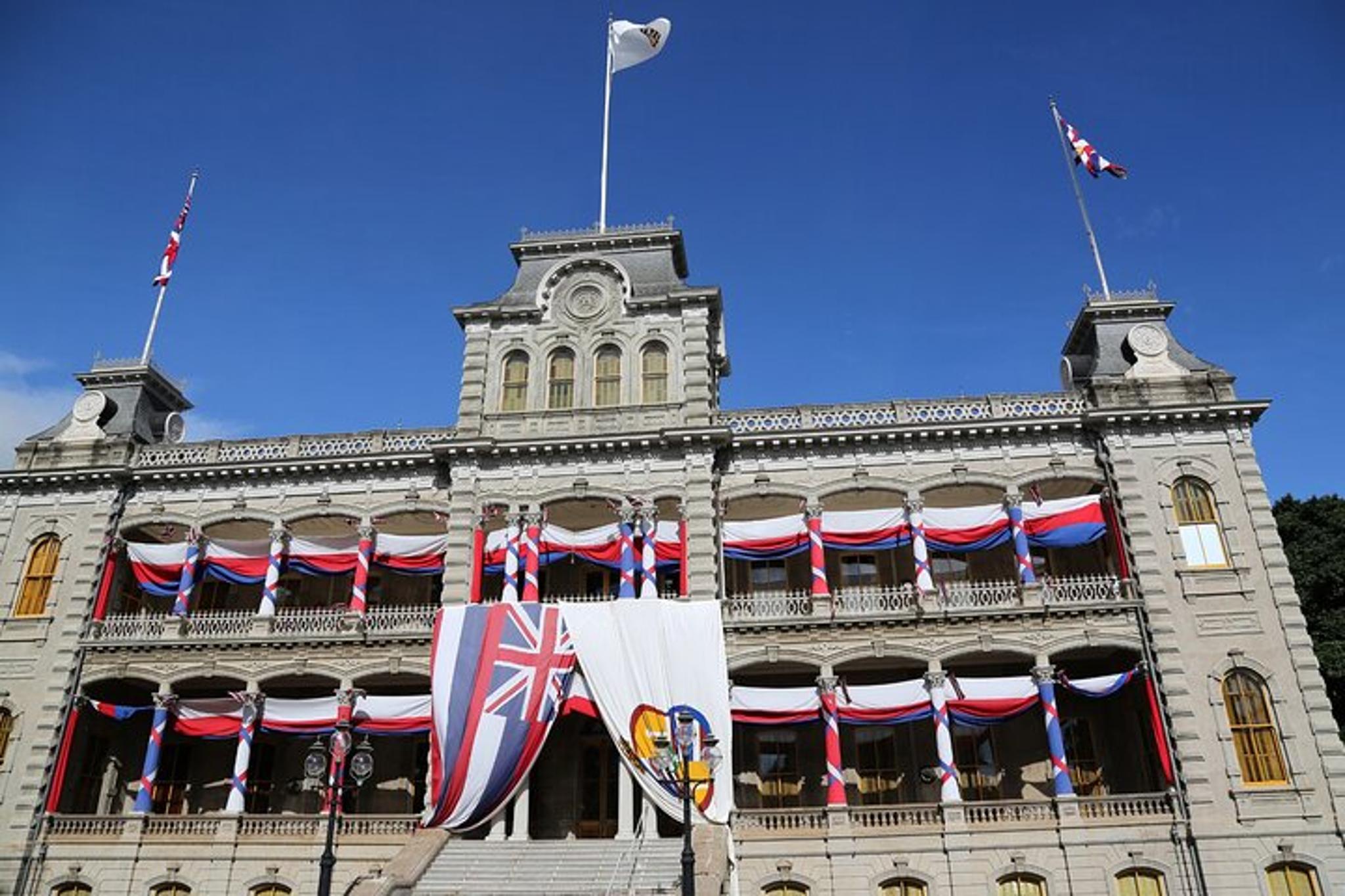 Honolulu Pearl Harbor and USS Arizona Tour - Image 5