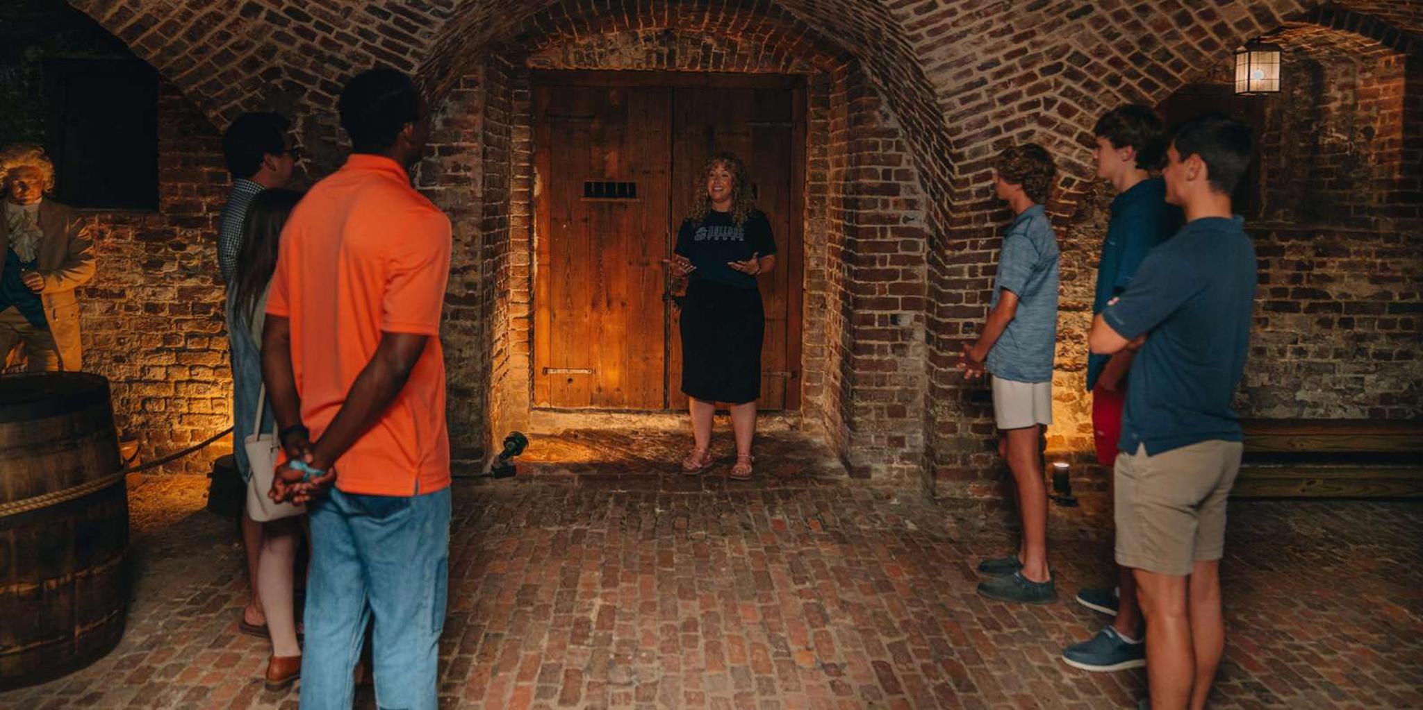 Charleston Ghost and Dungeon Walking Tour - Image 2