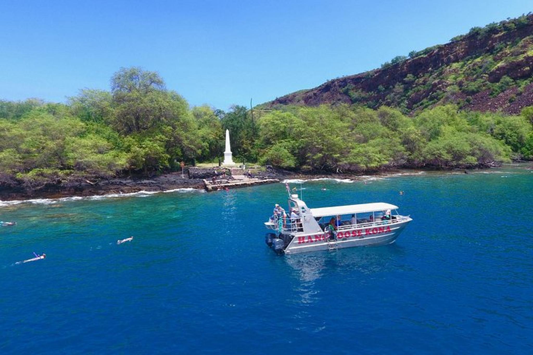 Kailua-Kona Snorkel Tour on a Power Catamaran - Image 3