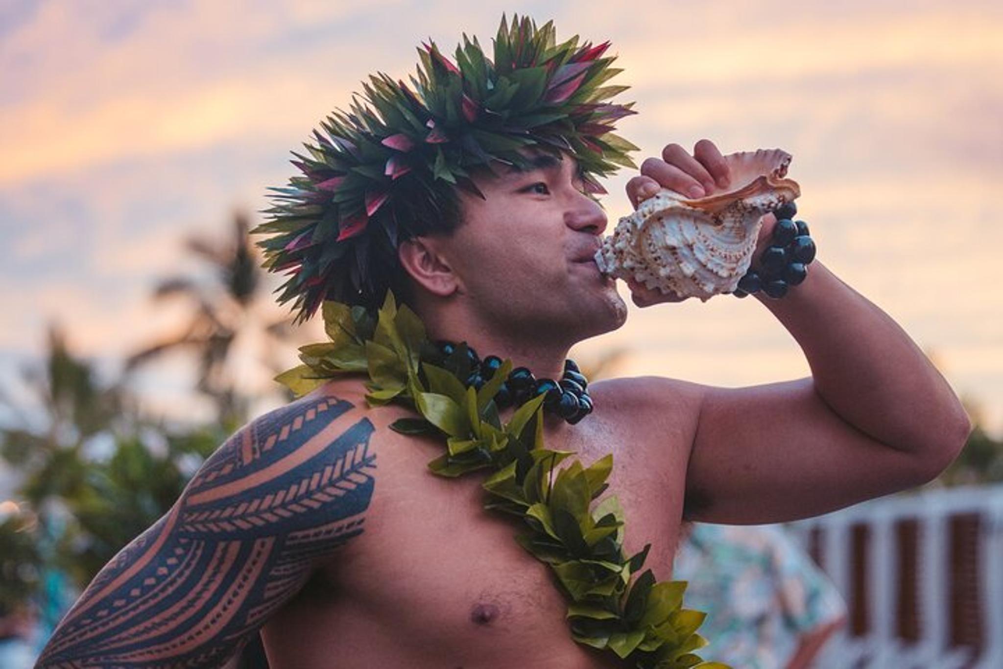 Waikiki Luau at Waikiki Beach Marriott - Image 5