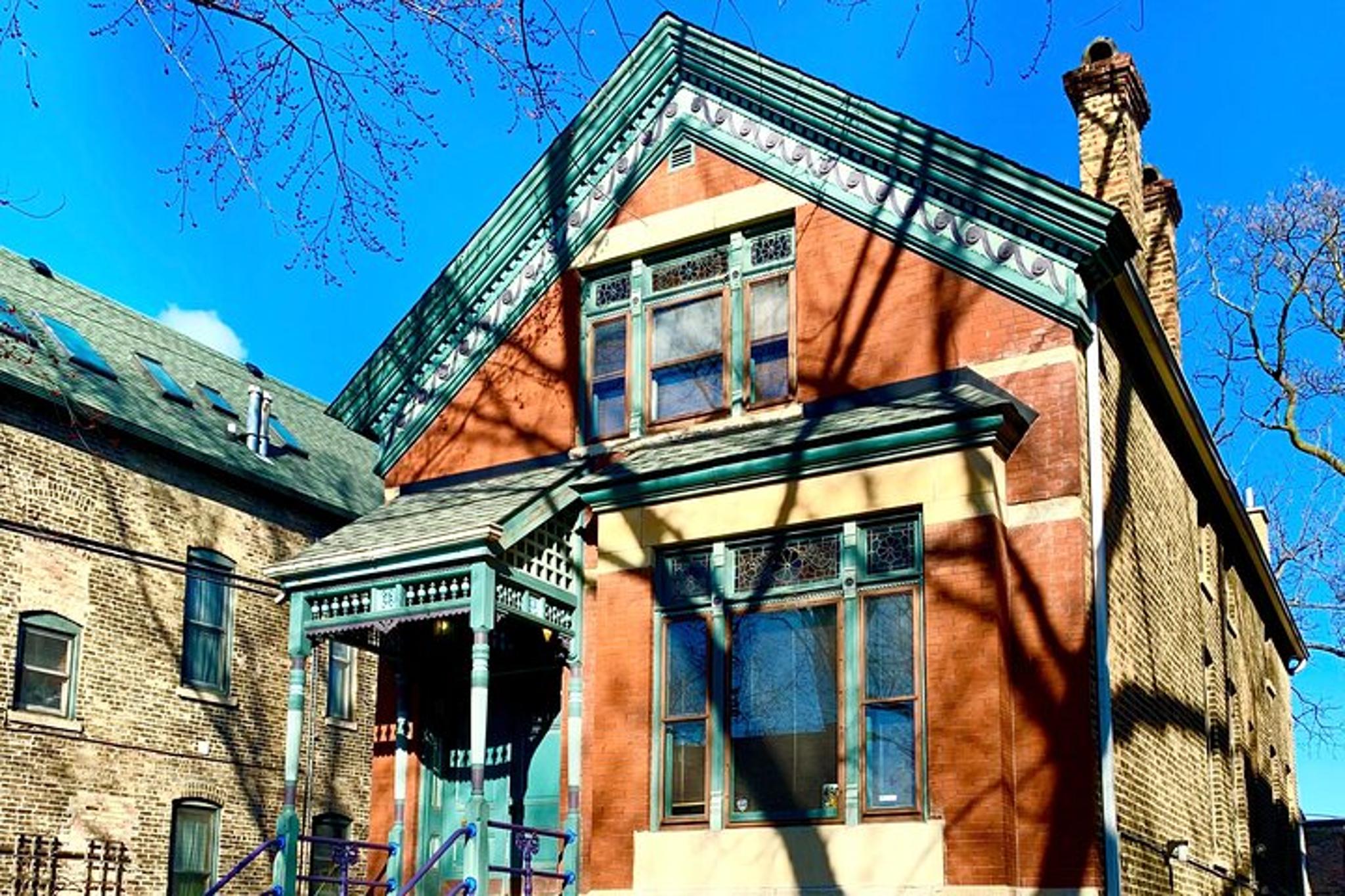 Chicago Historic Homes and Cottages Walking Tour - Image 3