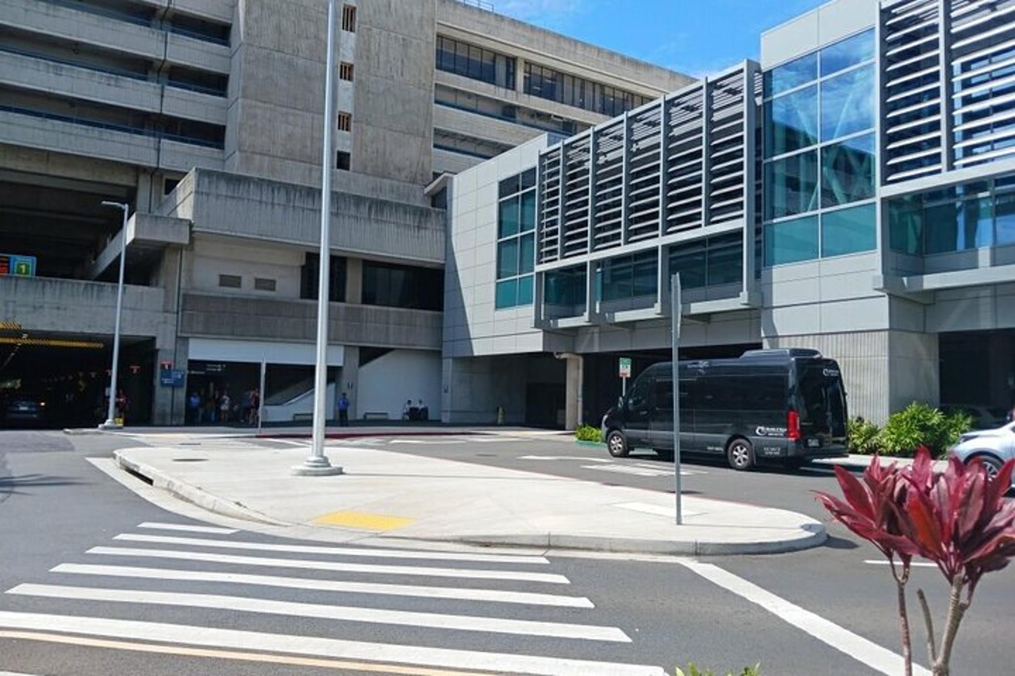 Honolulu Airport Shuttle to Waikiki - Image 5