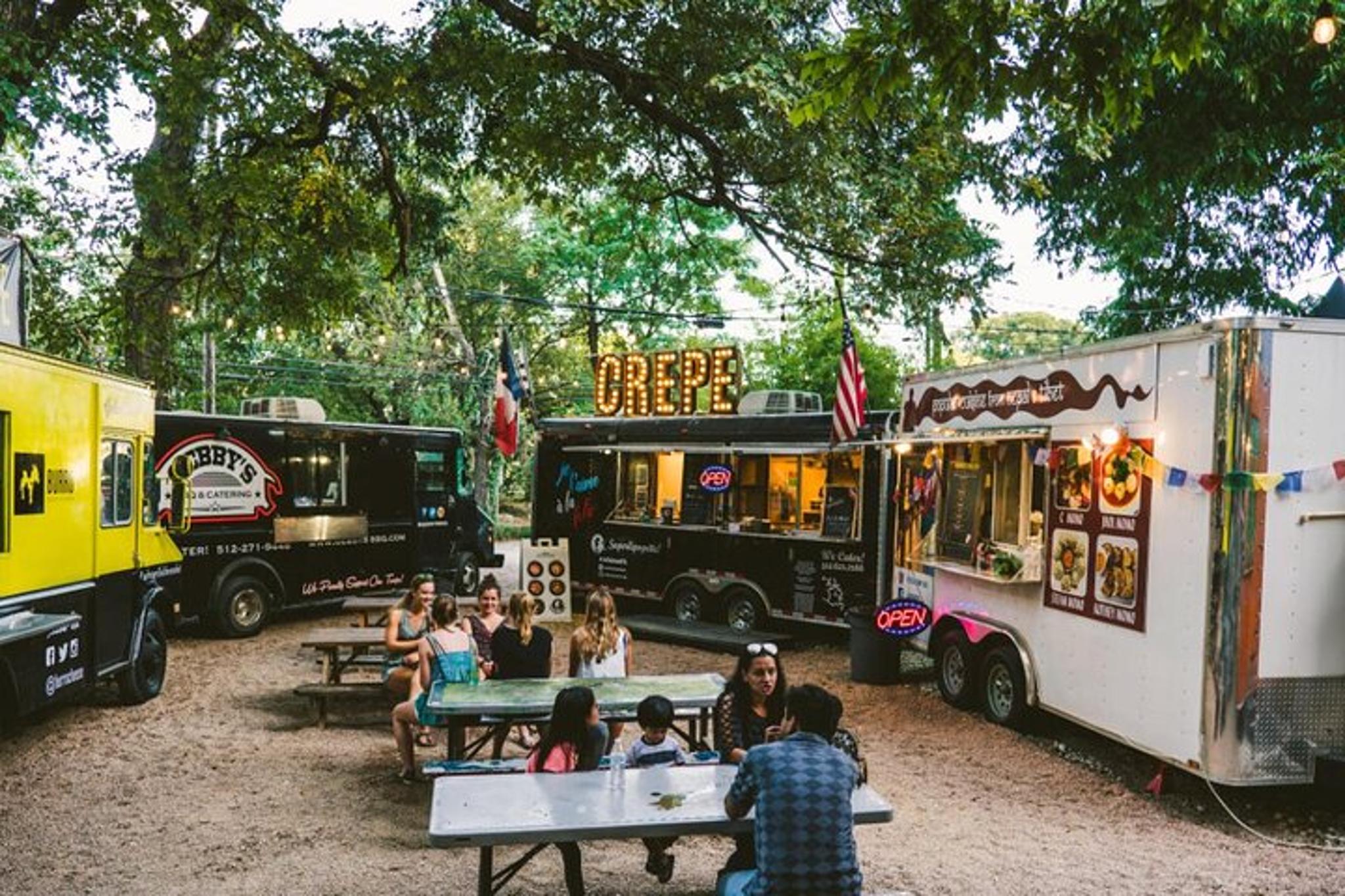 Austin Walking Tour in the Afternoon - Image 2