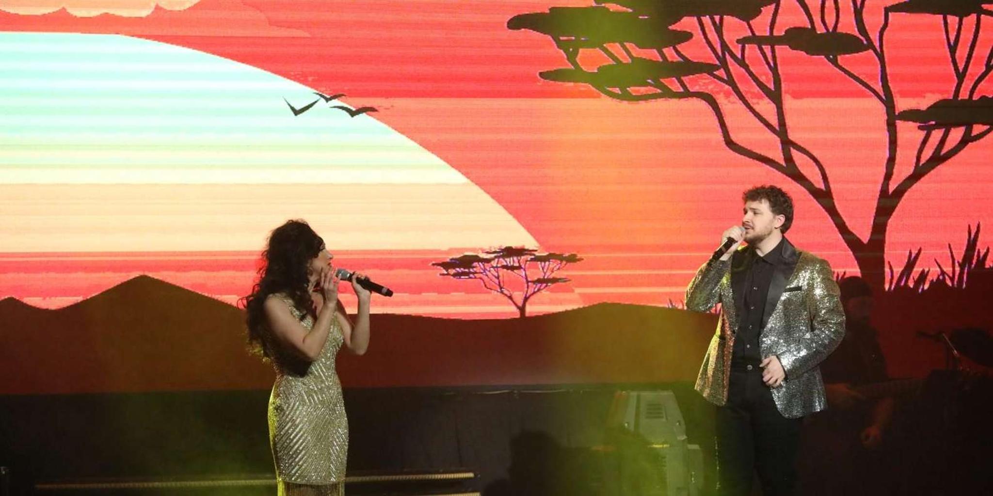 Pigeon Forge Grand American Opry Show - Image 5