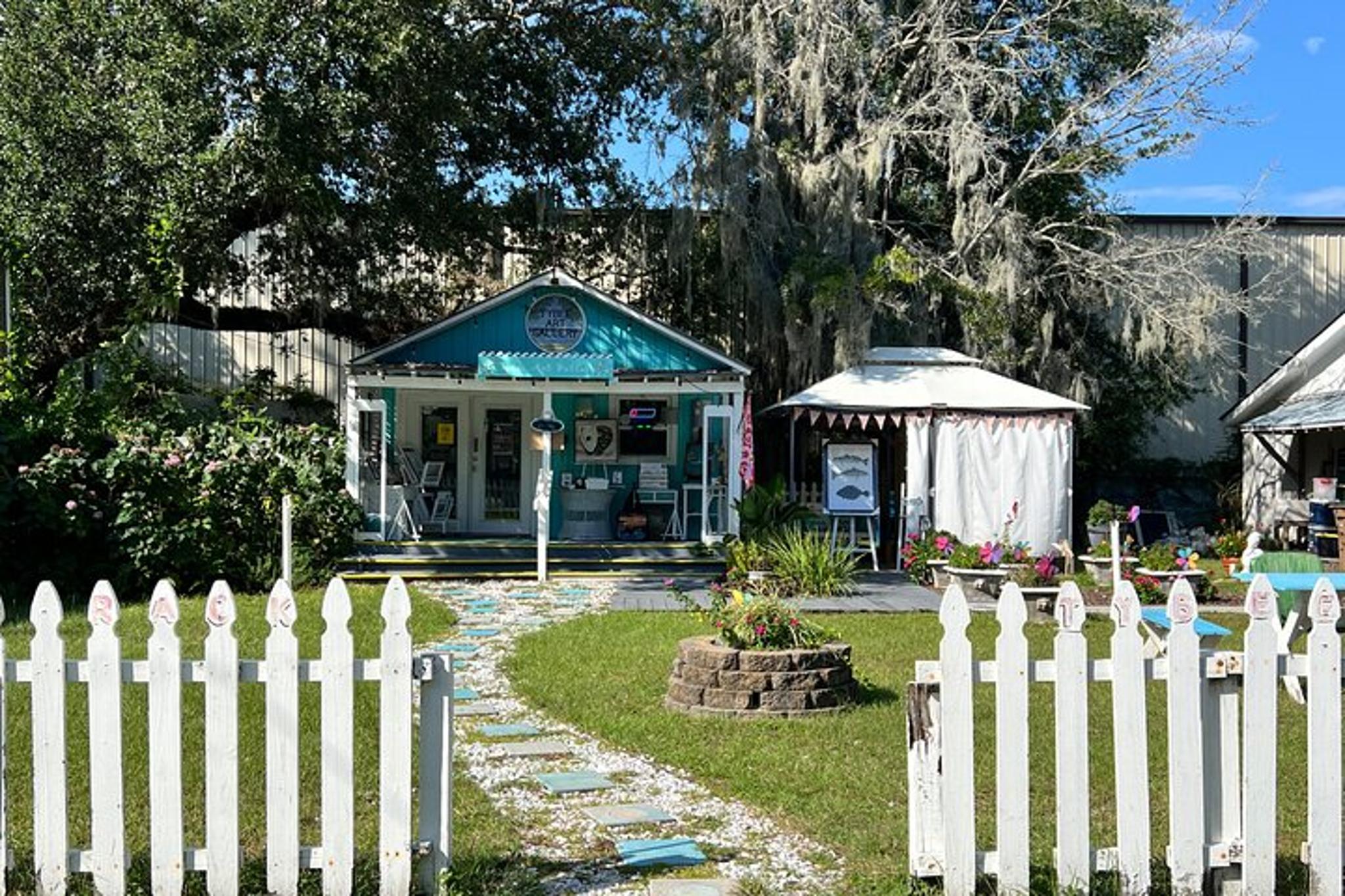 Tybee Island Shopping Tour with Wine - Image 5
