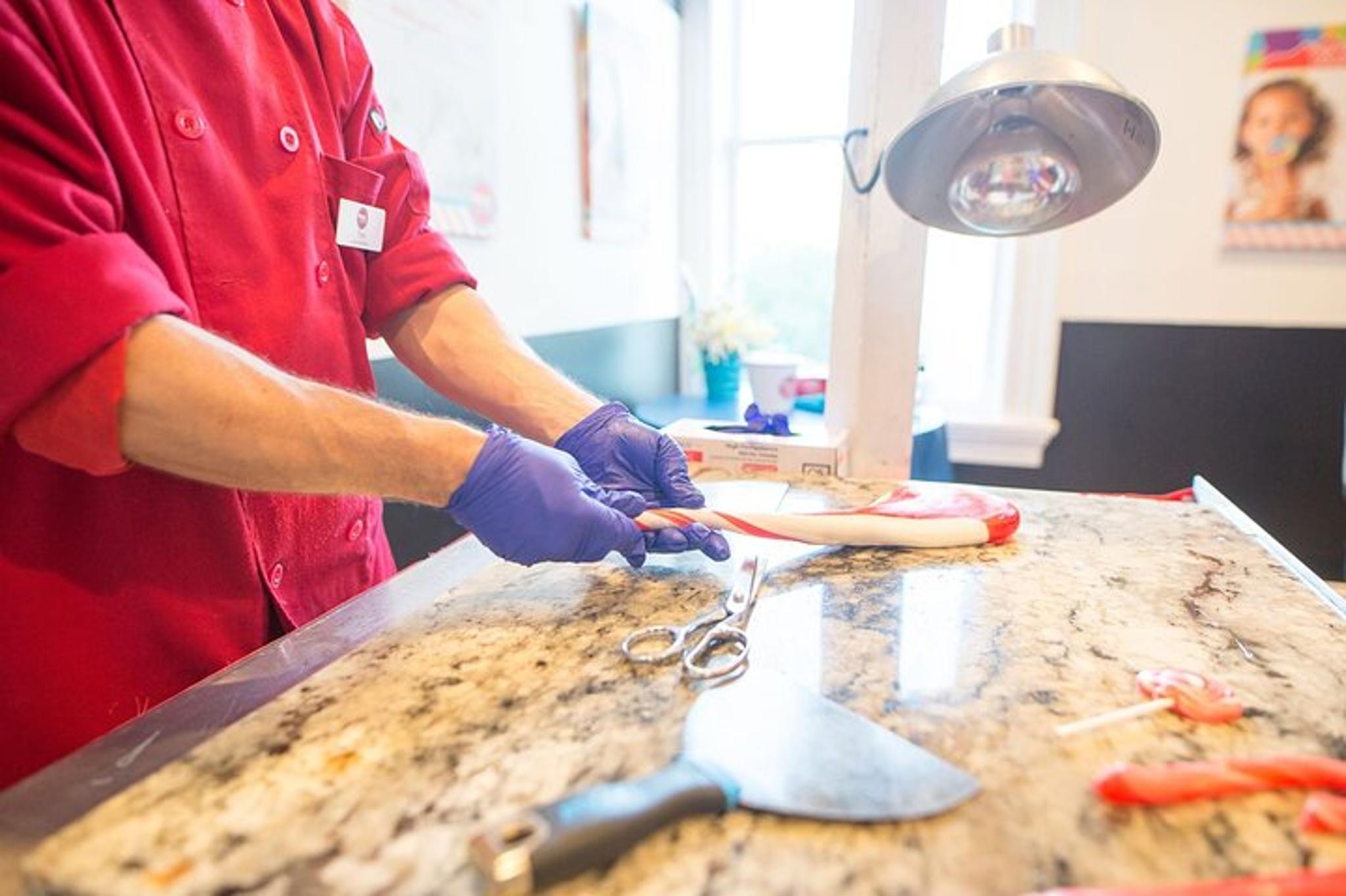 Jacksonville Candy Cane Making Class - Image 1