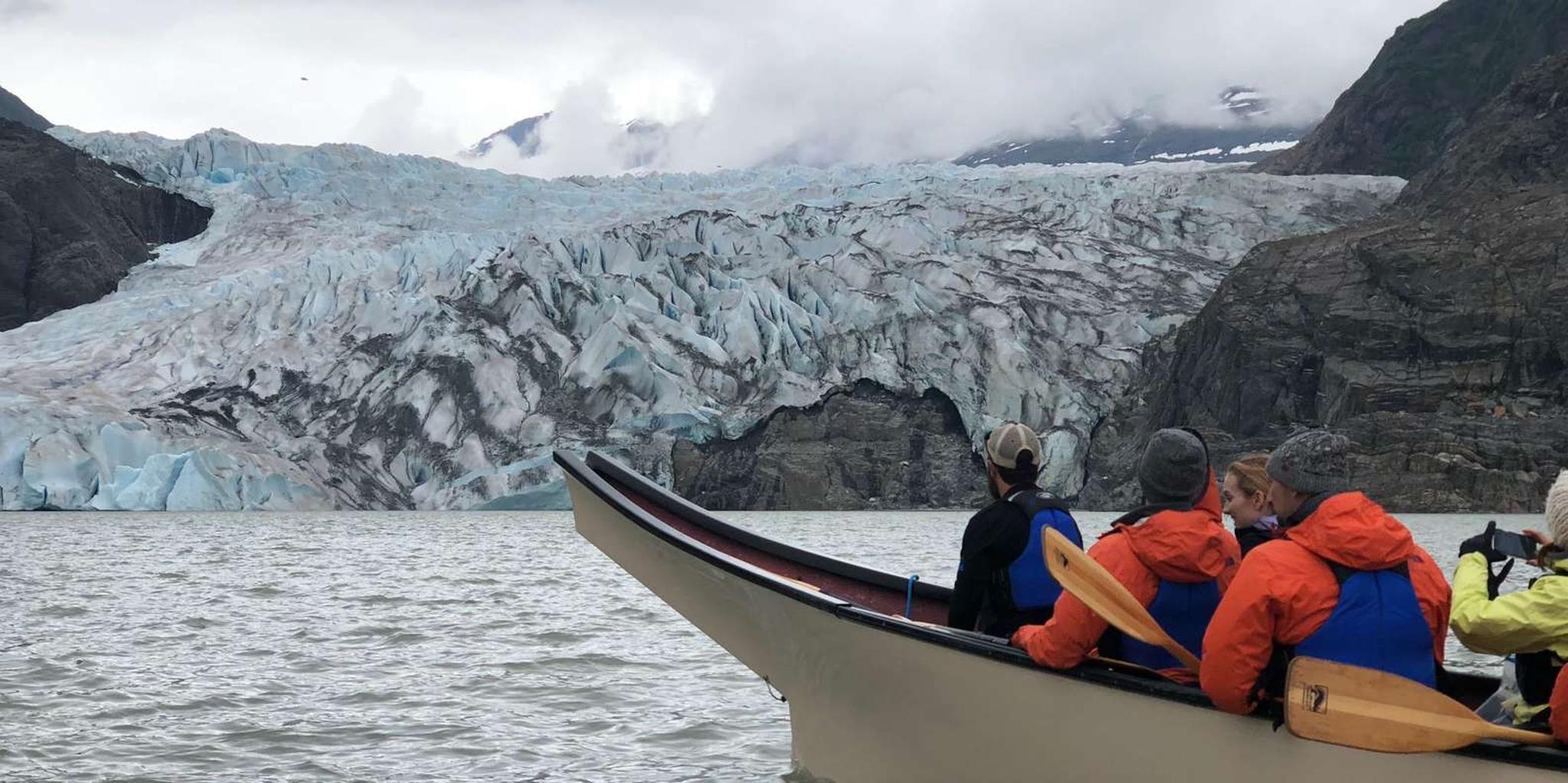 Juneau Mendenhall Lake Canoe Tour - Image 6