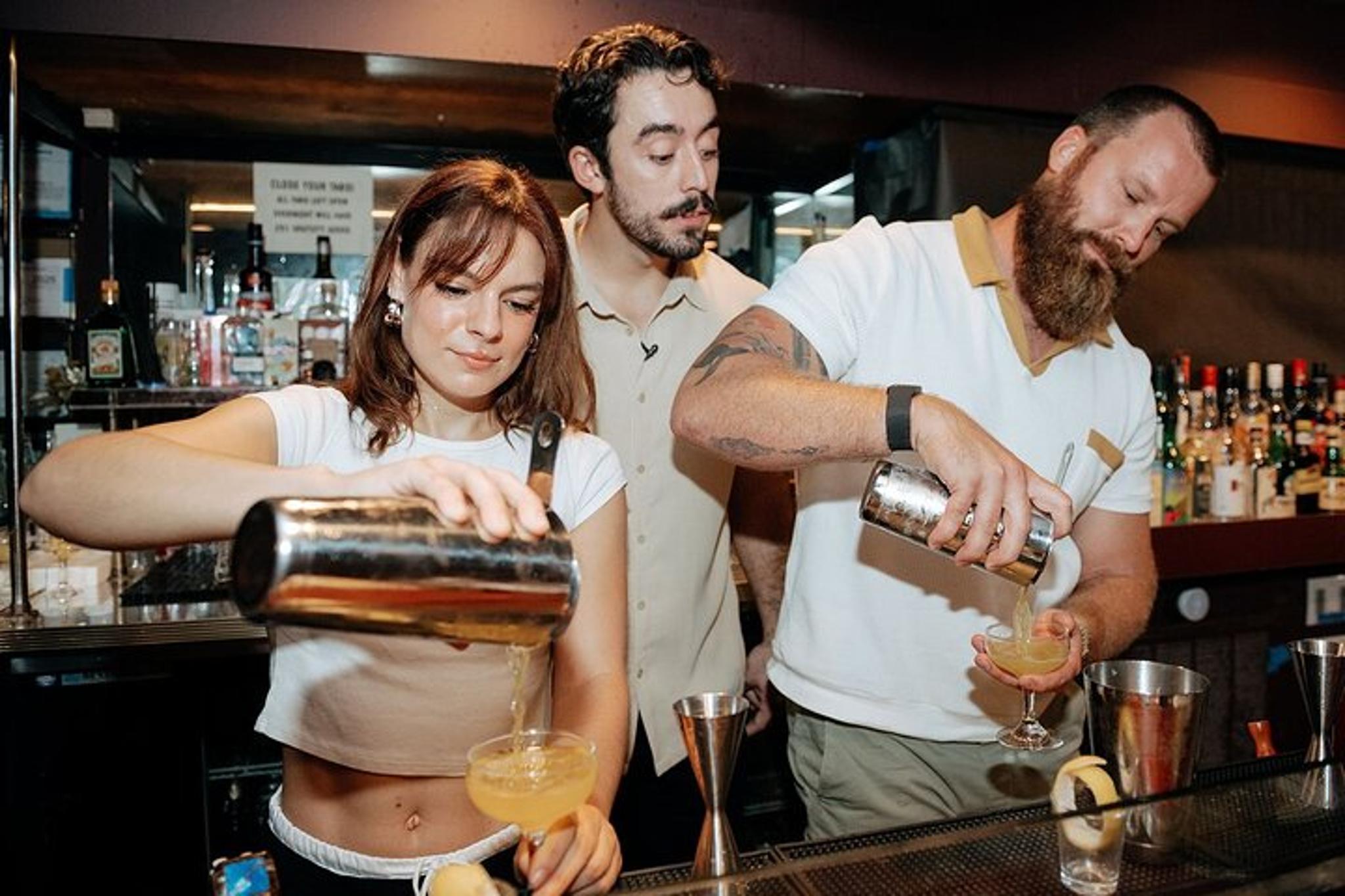 New Orleans Cocktail Making Class - Image 3