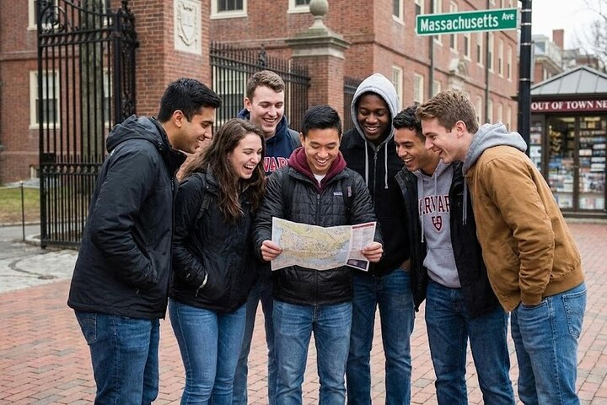 Cambridge Scavenger Hunt: Historic Harvard Adventure
