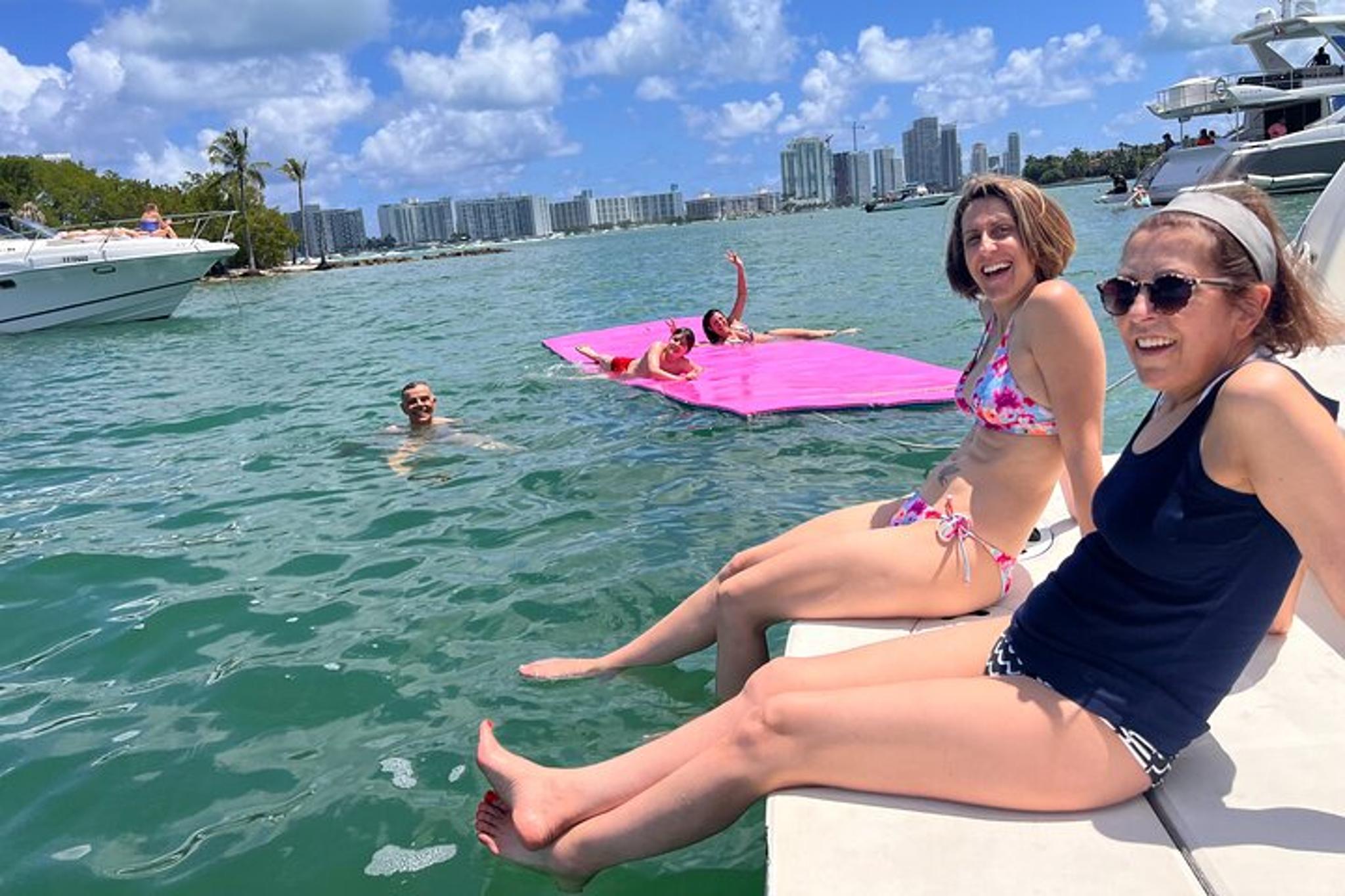 Miami Beach Yacht Adventure - Image 5