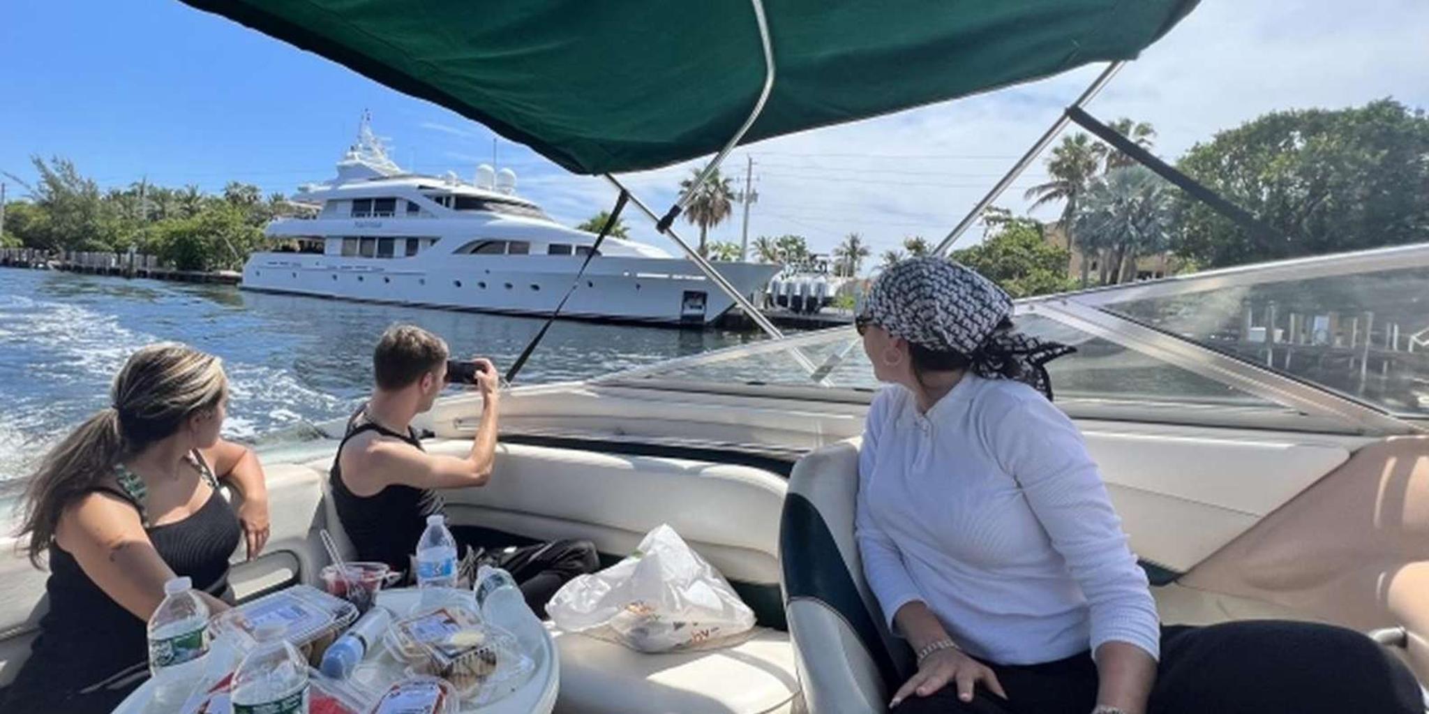Boca Raton Boat Tour with Snorkeling and Tubing