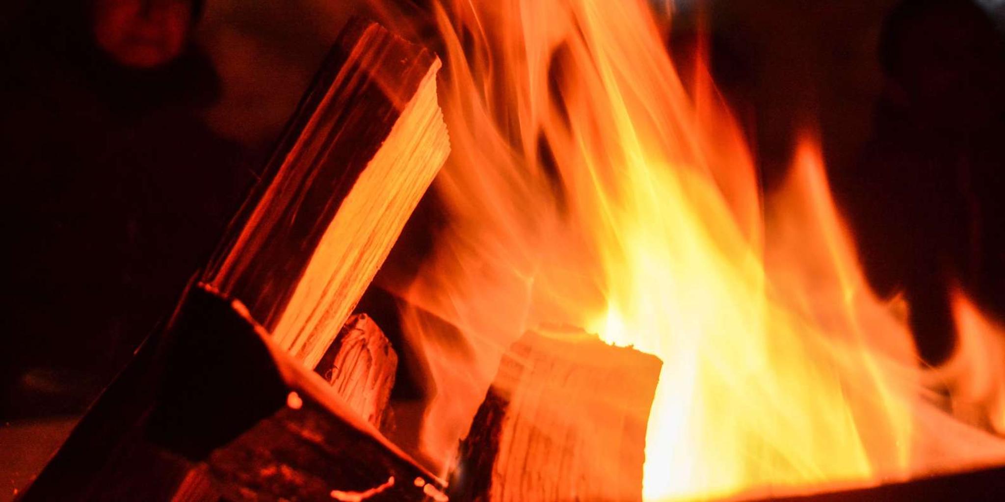 Bend Snowshoeing Tour and Bonfire - Image 6