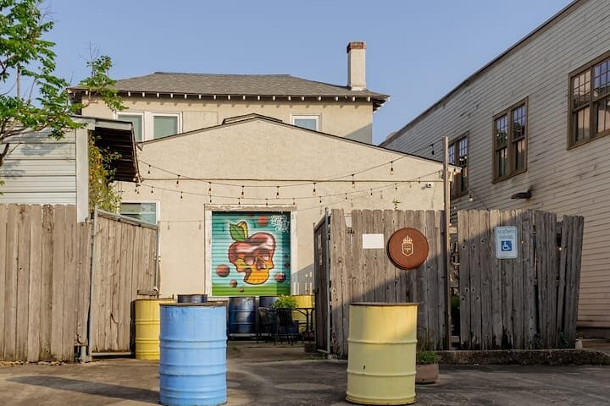 New Orleans Craft Cider & Mead Tasting 45 Min - Image 4