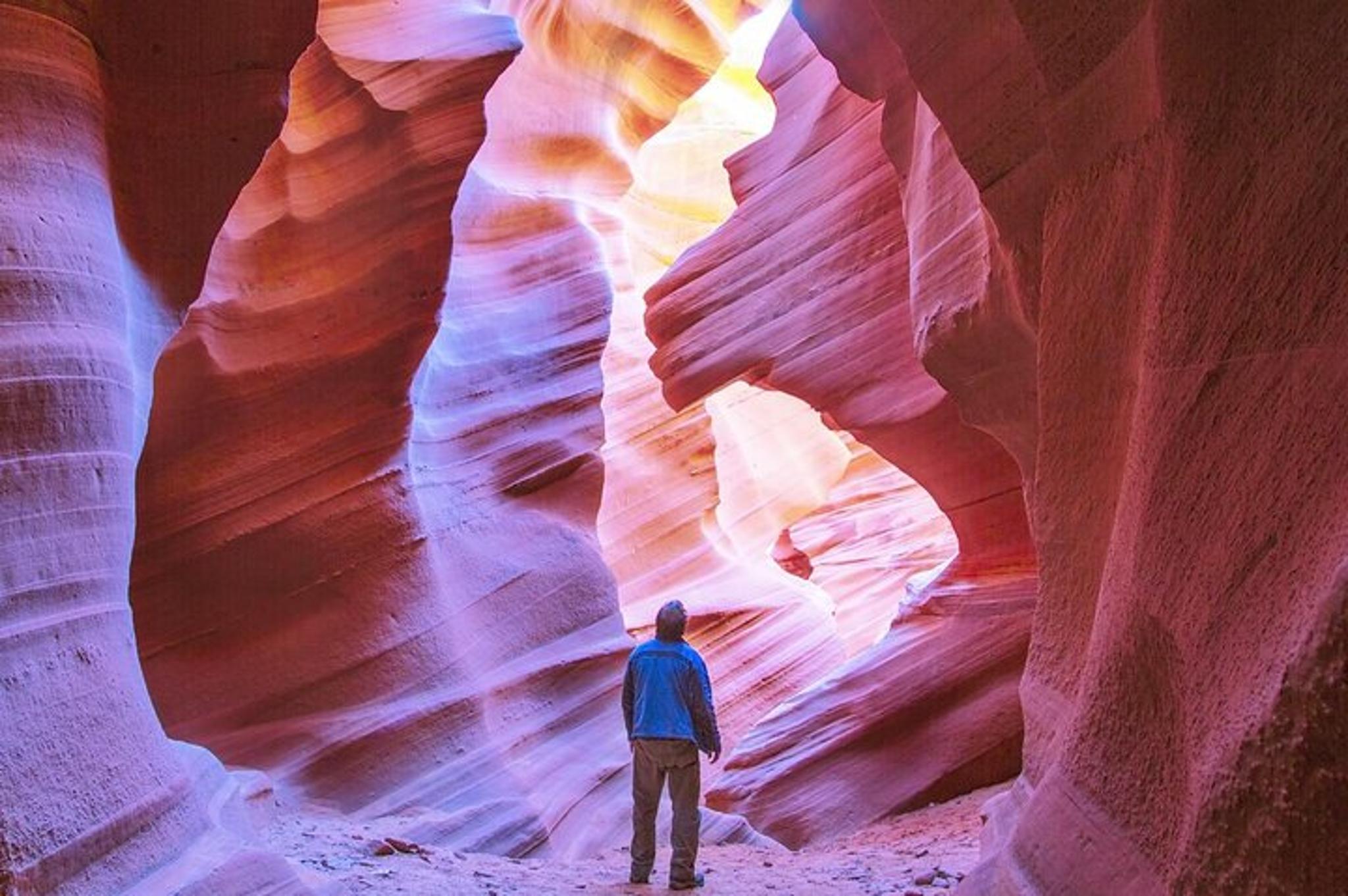 Las Vegas Antelope Canyon and Horseshoe Bend Tour
