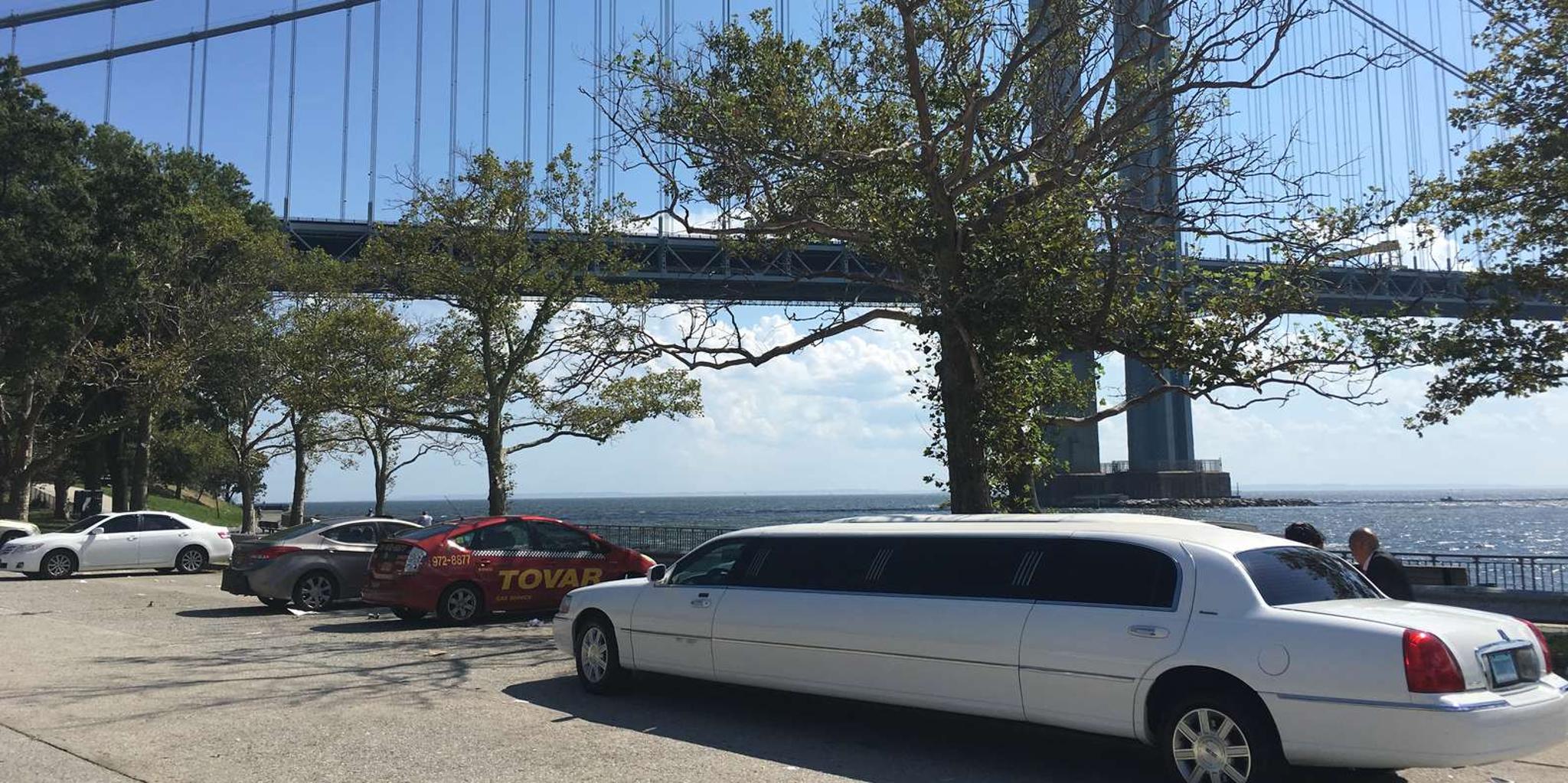 New York City JFK Airport Private Limousine Transfer - Image 4