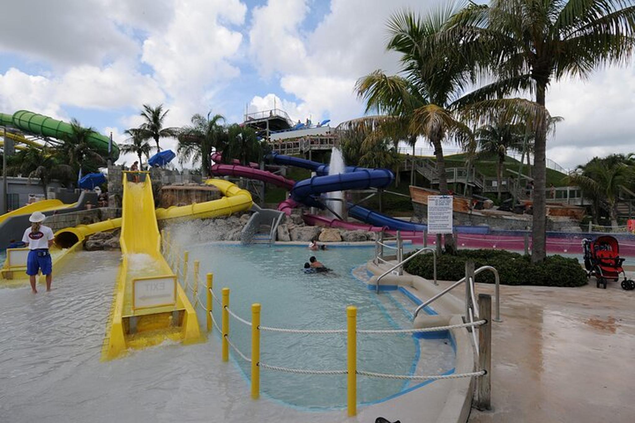 New York City Splish Splash Water Park Tour - Image 5