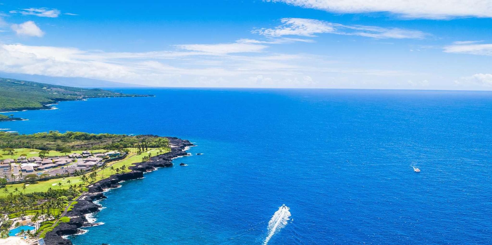 Kona Catamaran Snorkel and Sail Adventure - Image 2