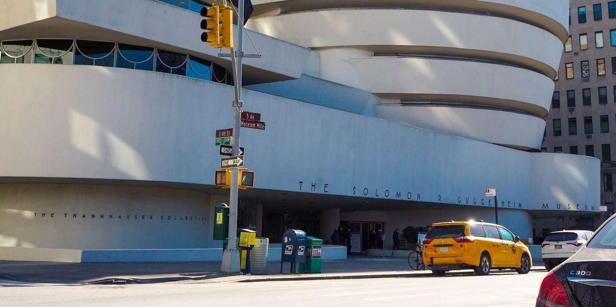 New York Guggenheim Museum Tour with City Walk