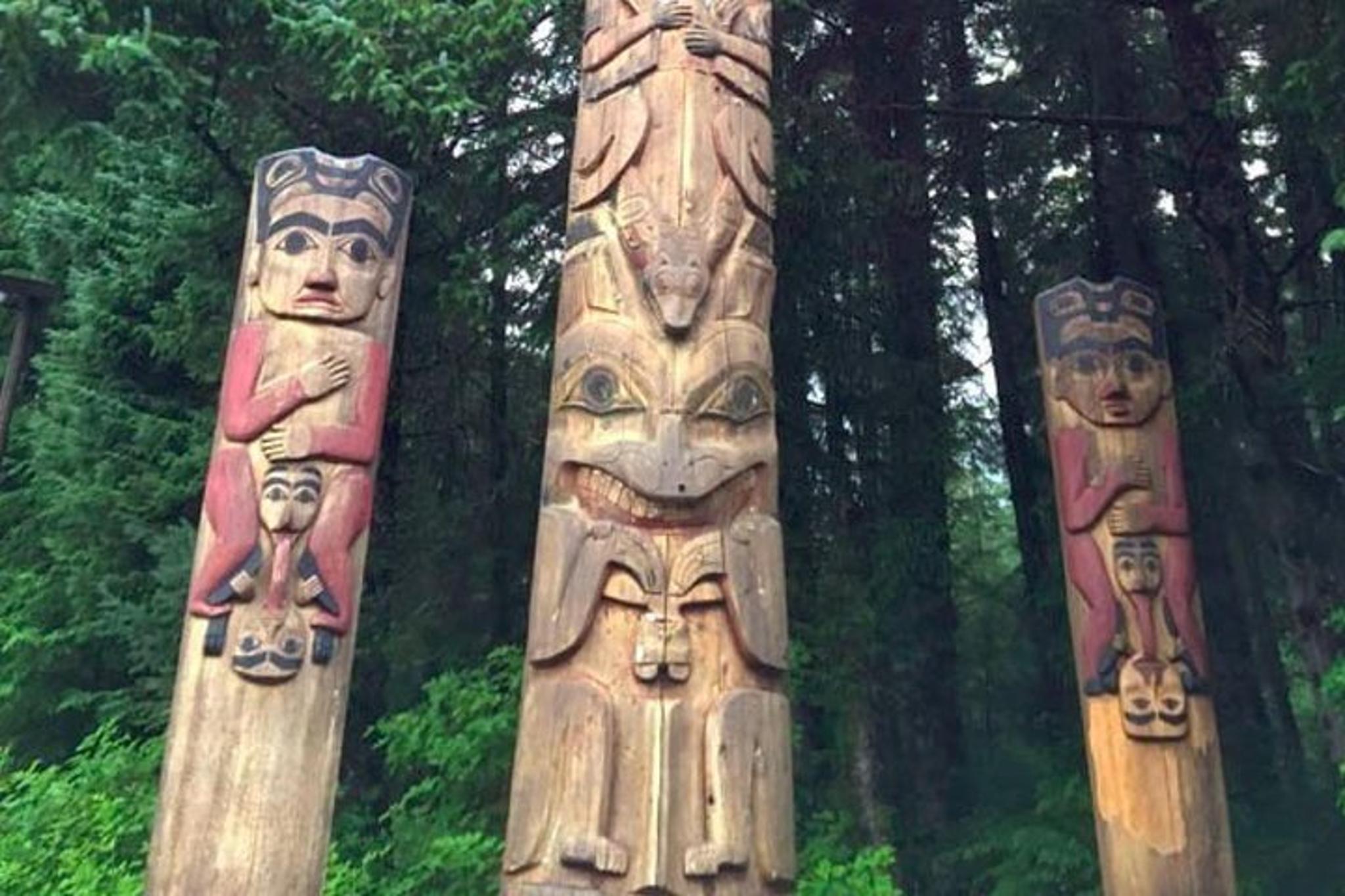 Sitka Shore Excursion: Bears, Raptor Center, & Totem Park Tour - Image 4