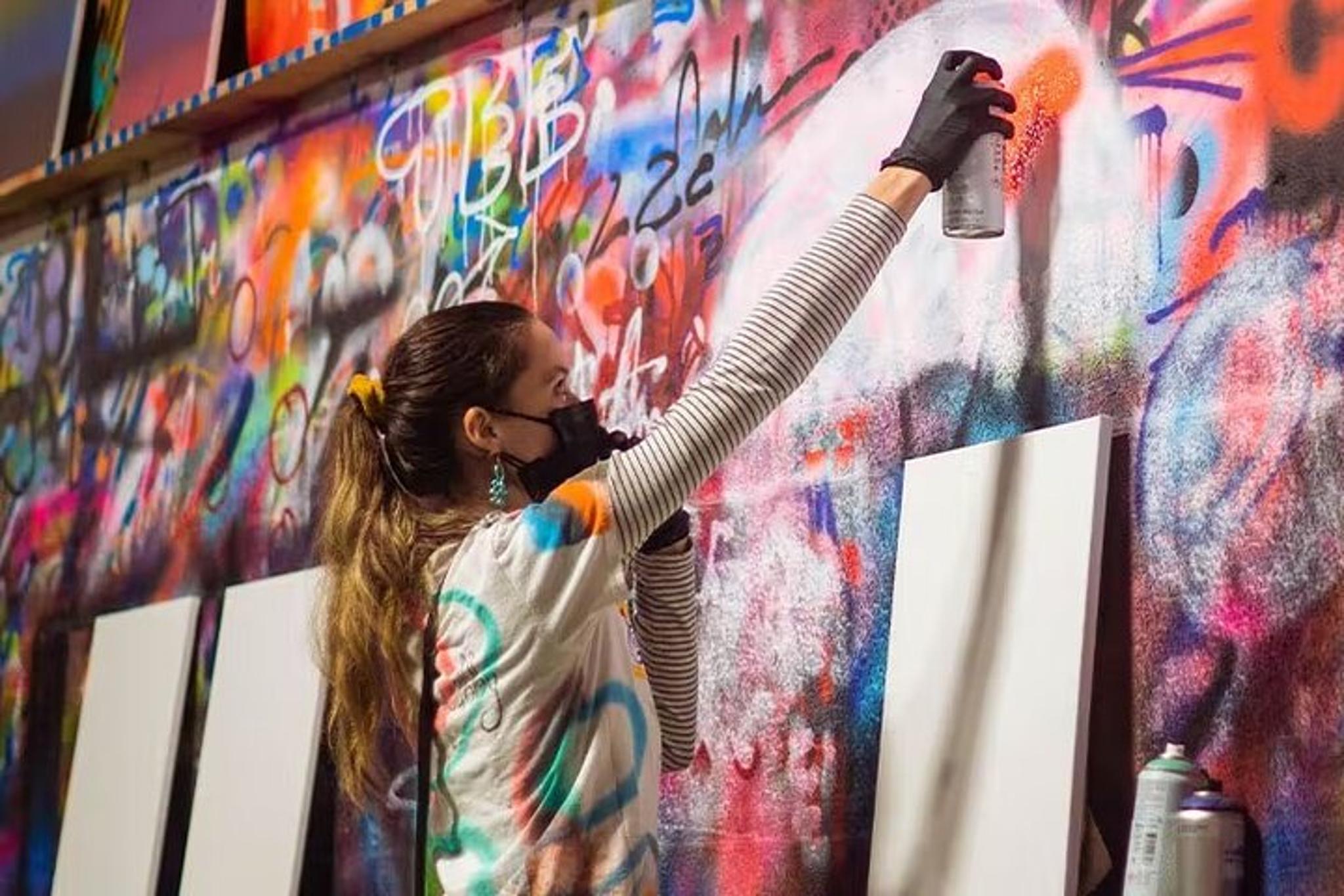 Atlanta Spray Paint and Sip Workshop - Image 4