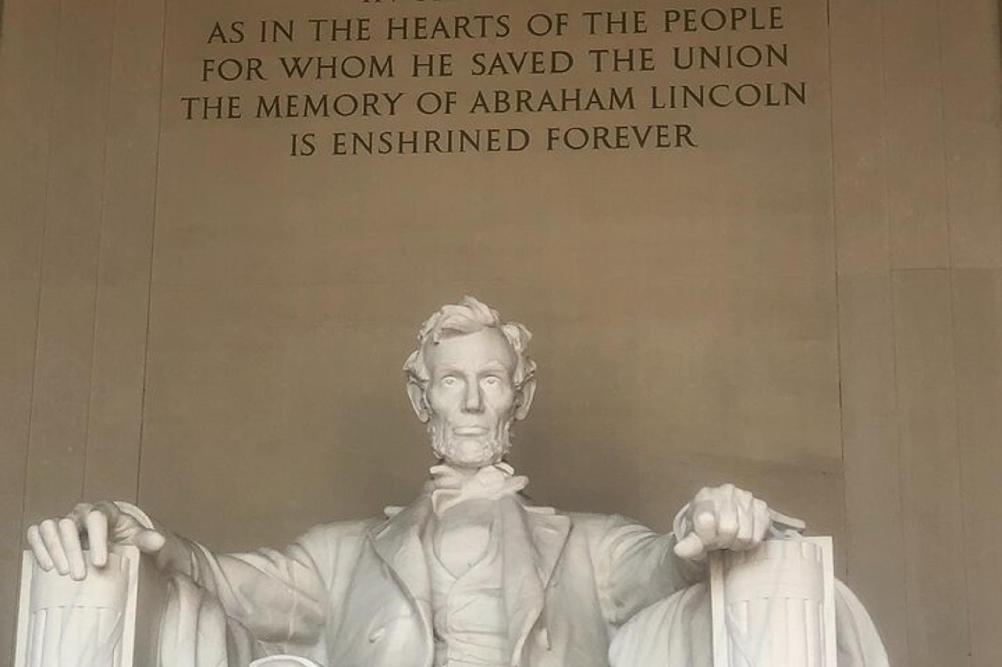 Washington DC Private Guided Bus Tour - Image 5