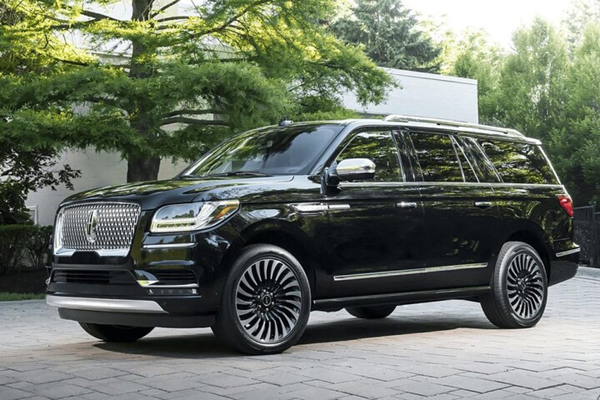 Chicago Airport Transfer in Luxury SUV