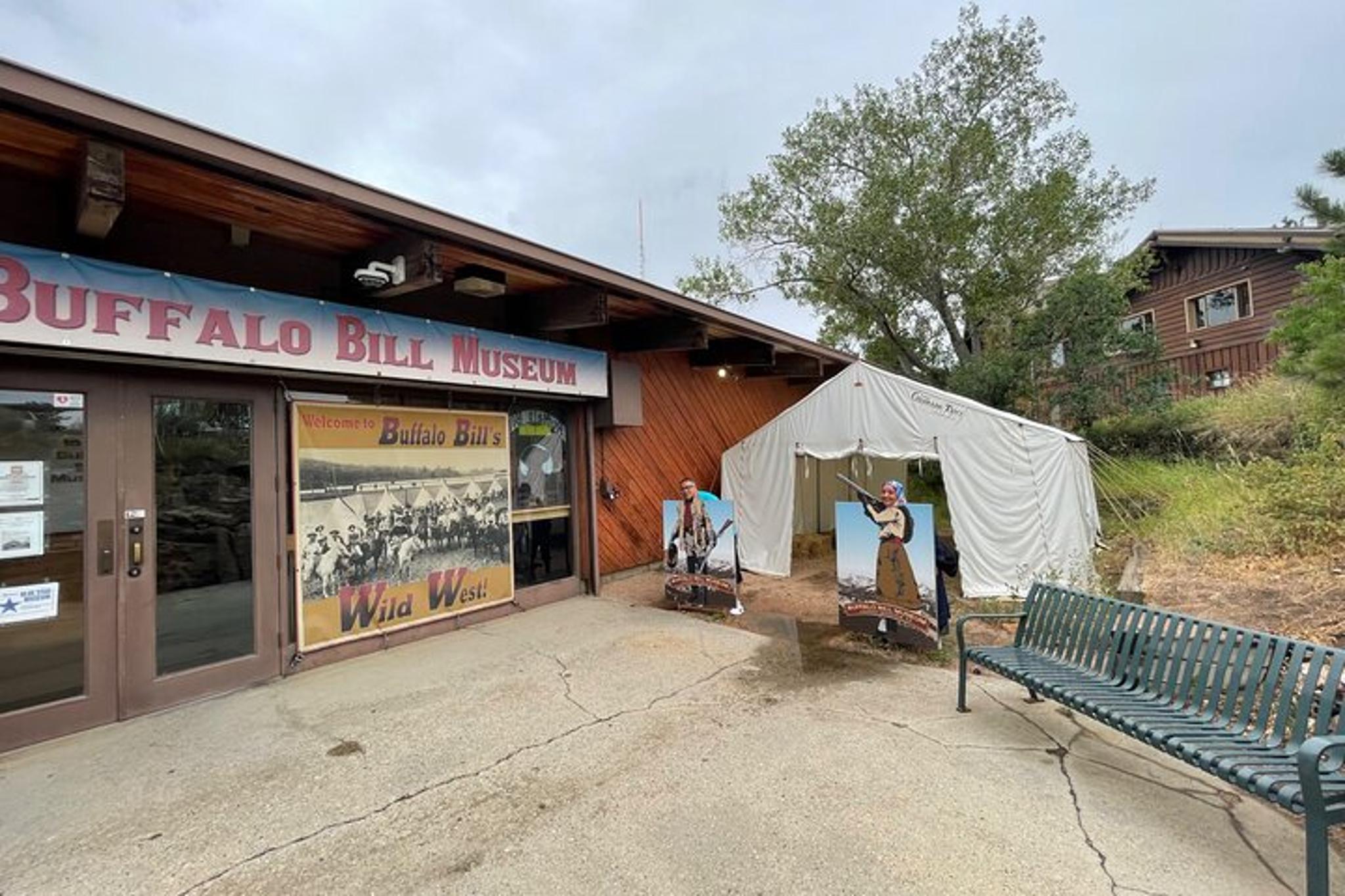 Golden Foothills Explorer Tour 4 hr - Image 3