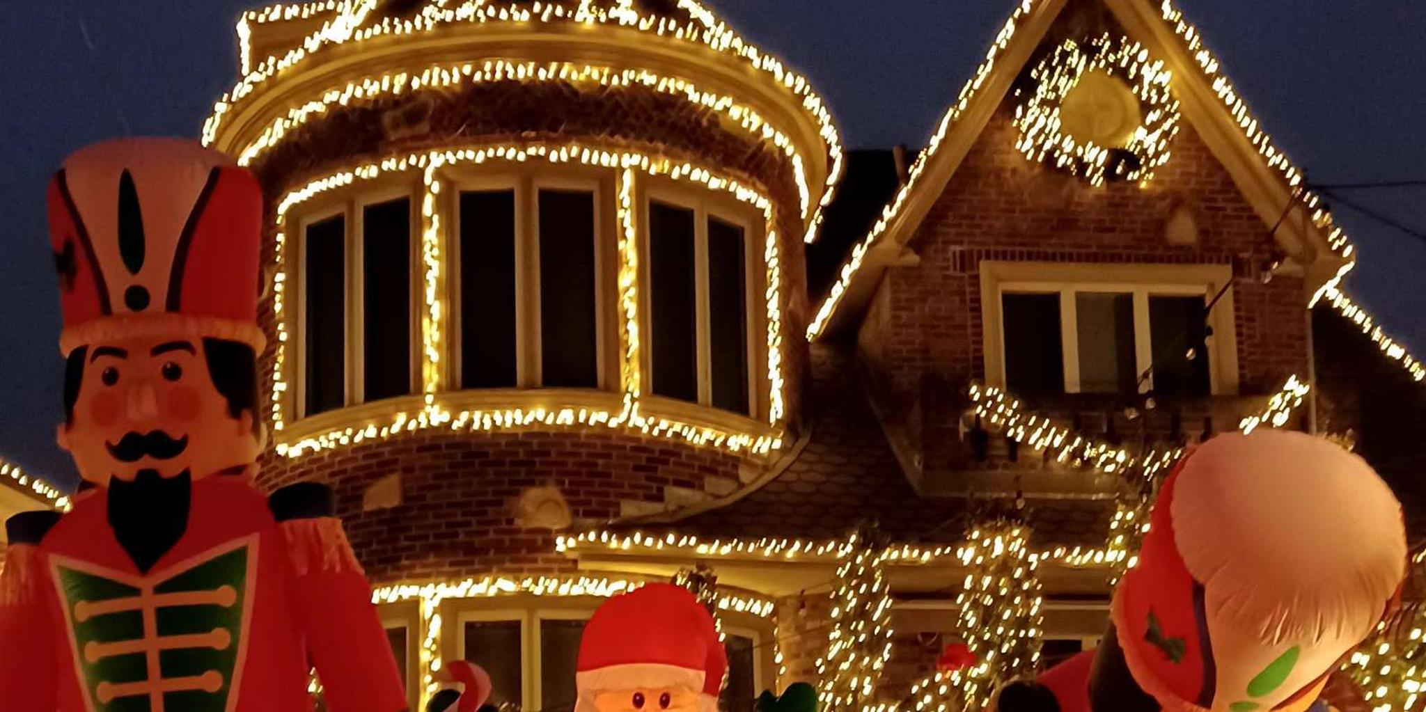 New York City Christmas Charm Tour - Image 6