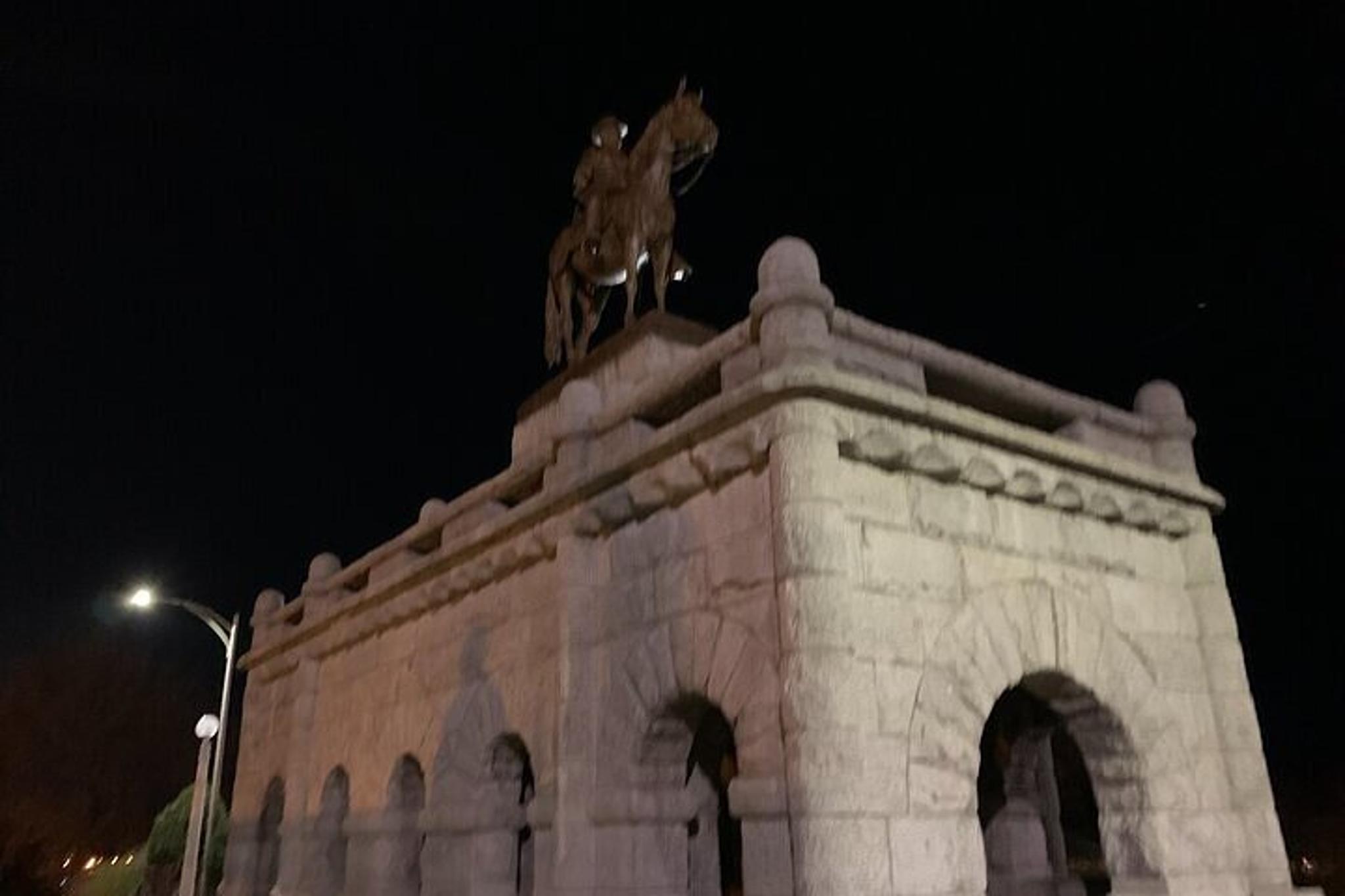 Chicago Ghost Investigation Tour in Lincoln Park - Image 3