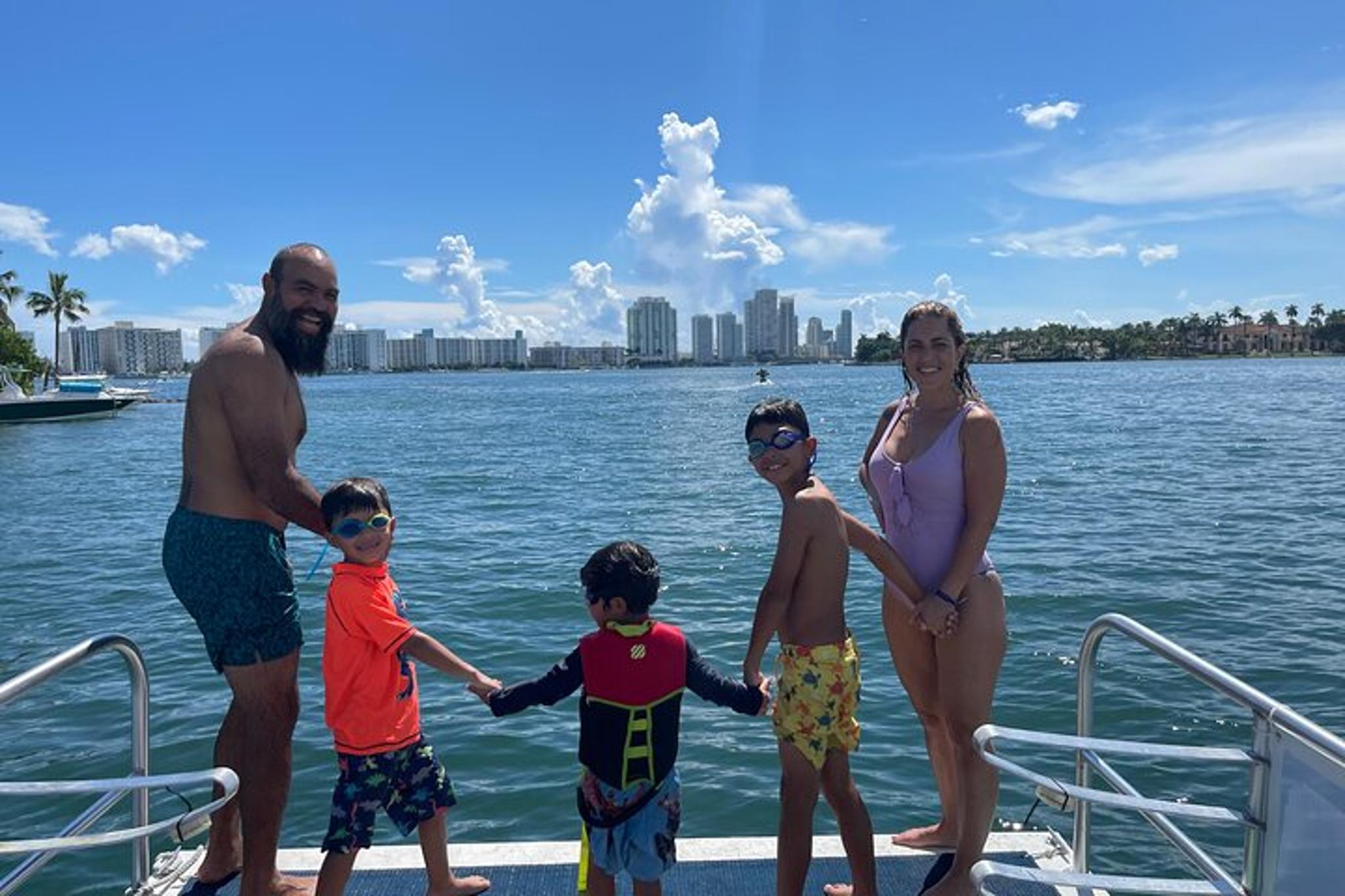 Miami Celebrity Mansion Boat Tour