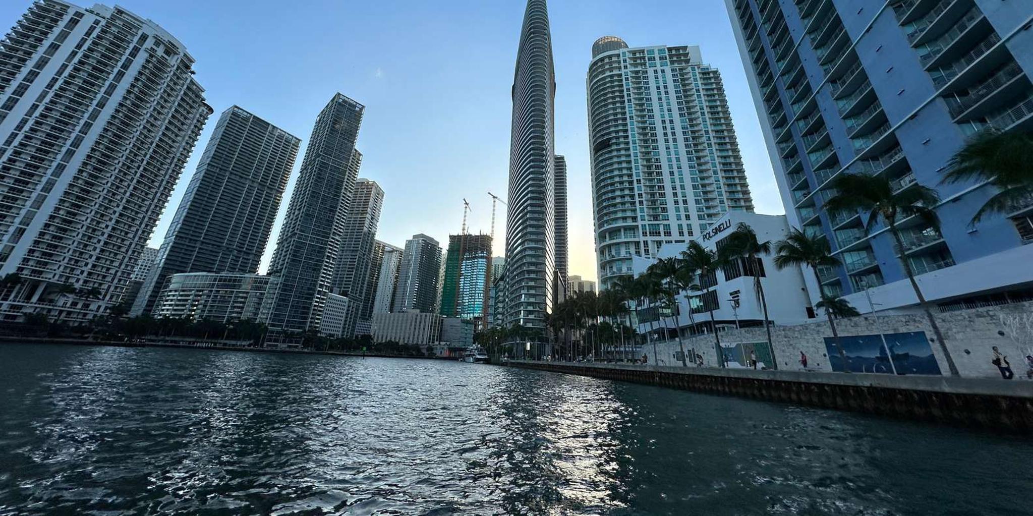 Miami River Sightseeing Cruise