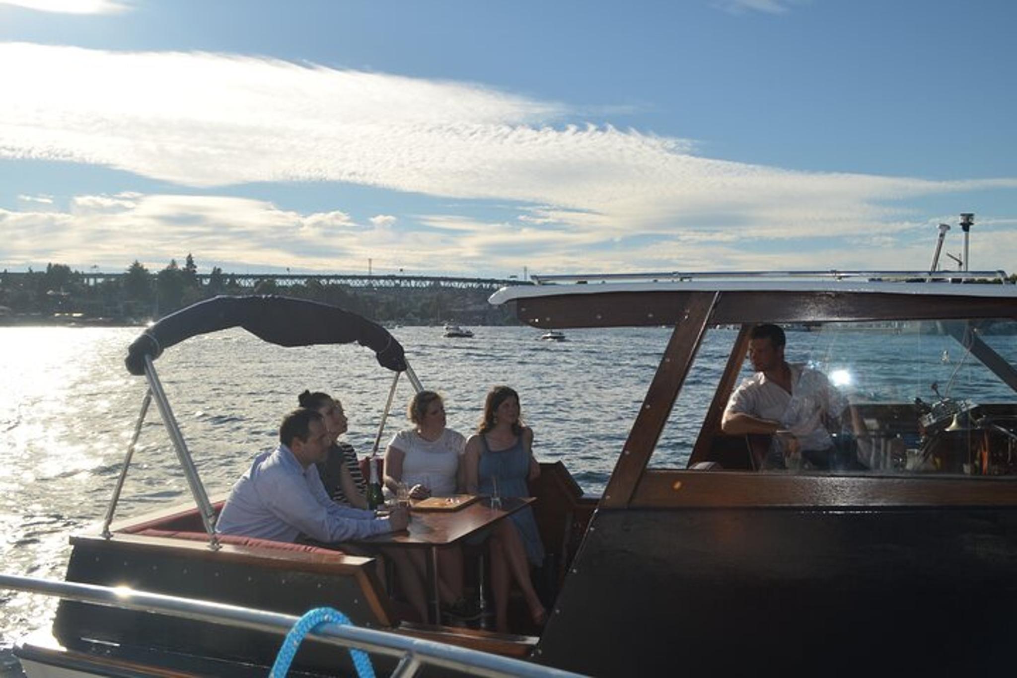 Seattle Social Sightseeing Cruise 1 hr - Image 3