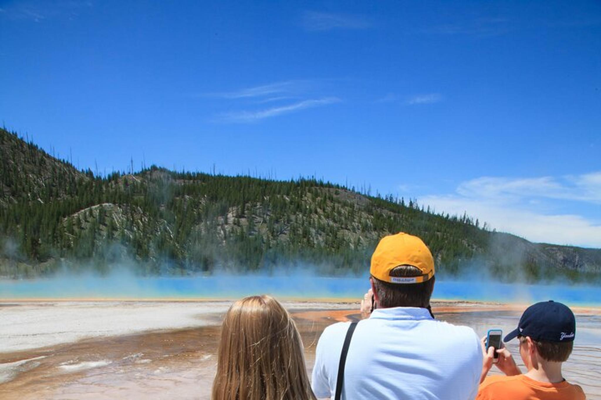 Big Sky Yellowstone National Park Private Tour - Image 3