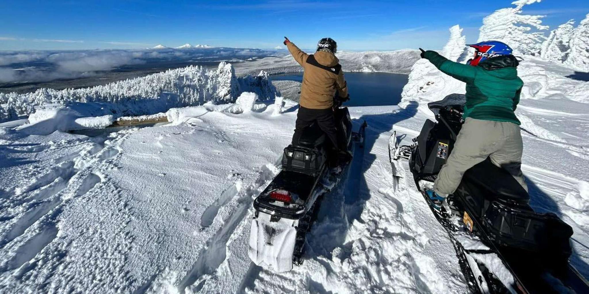 Bend Snowmobile Tour in Newberry National Monument